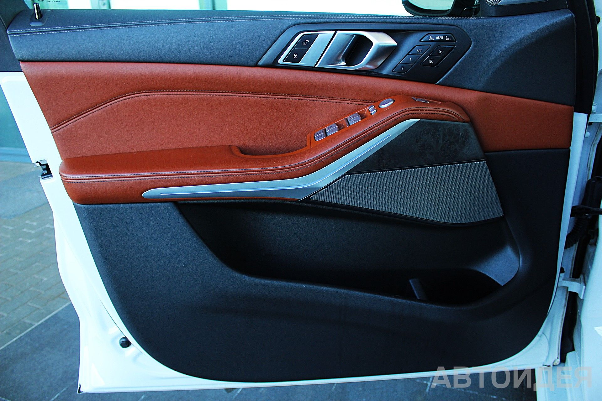 BMW X7 xDrive40i фото 11