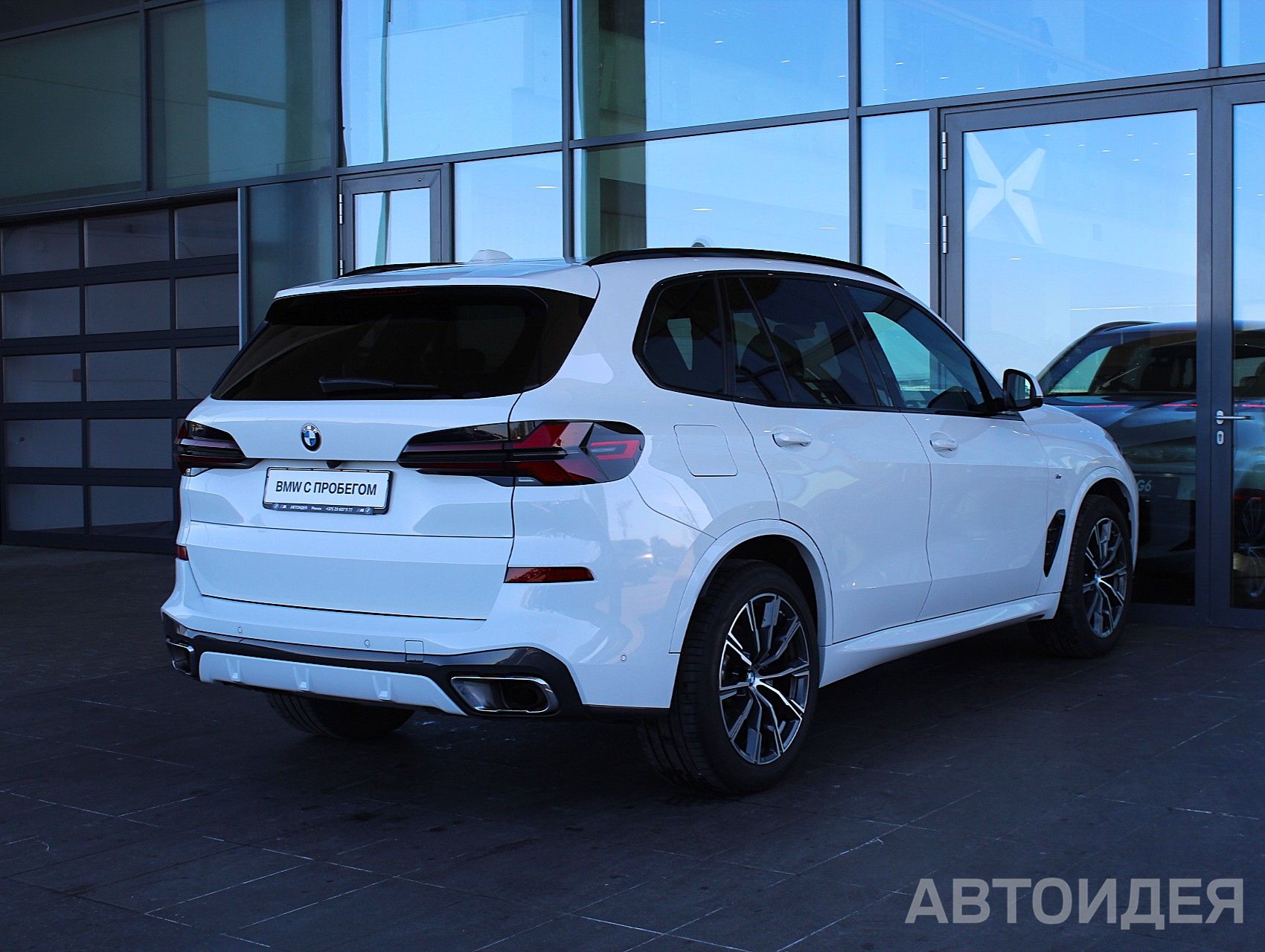 BMW X5 xDrive30d Белоснежный неметаллик фото 3