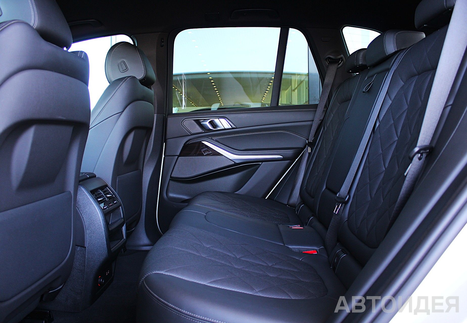 BMW X5 xDrive30d Белоснежный неметаллик фото 16