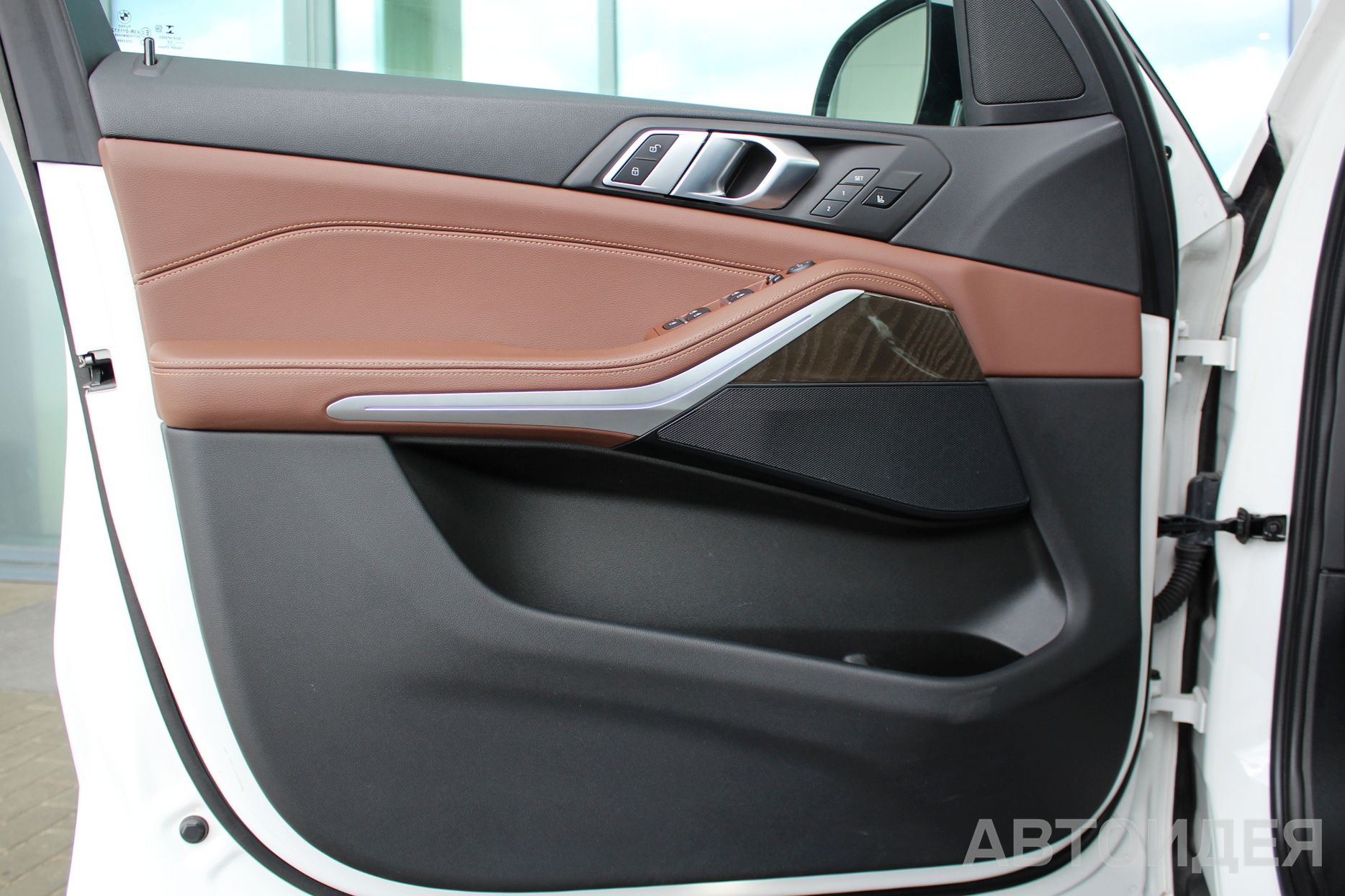 BMW X5 xDrive 25d Белый Минерал металлик фото 19