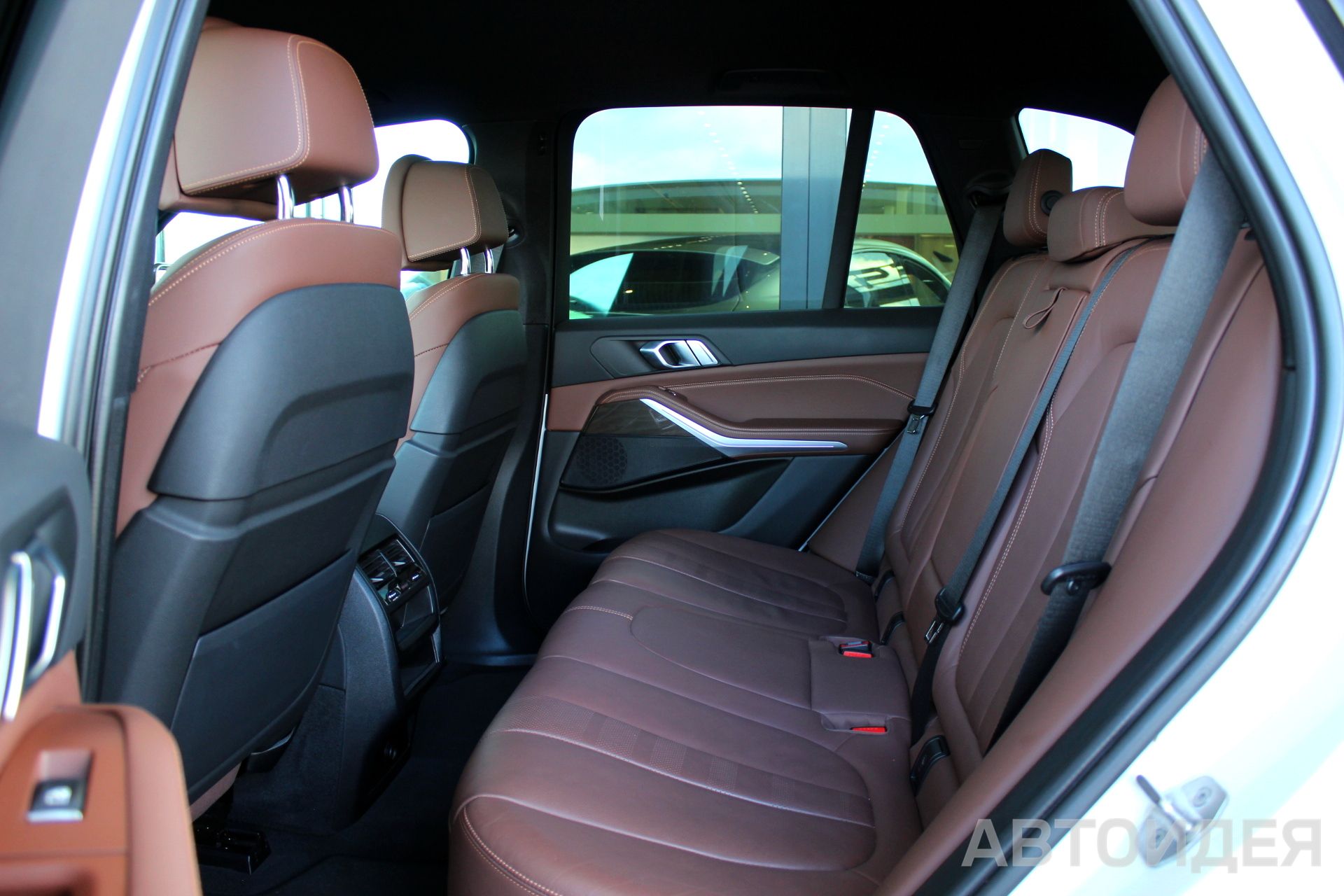 BMW X5 xDrive 25d Белый Минерал металлик фото 23