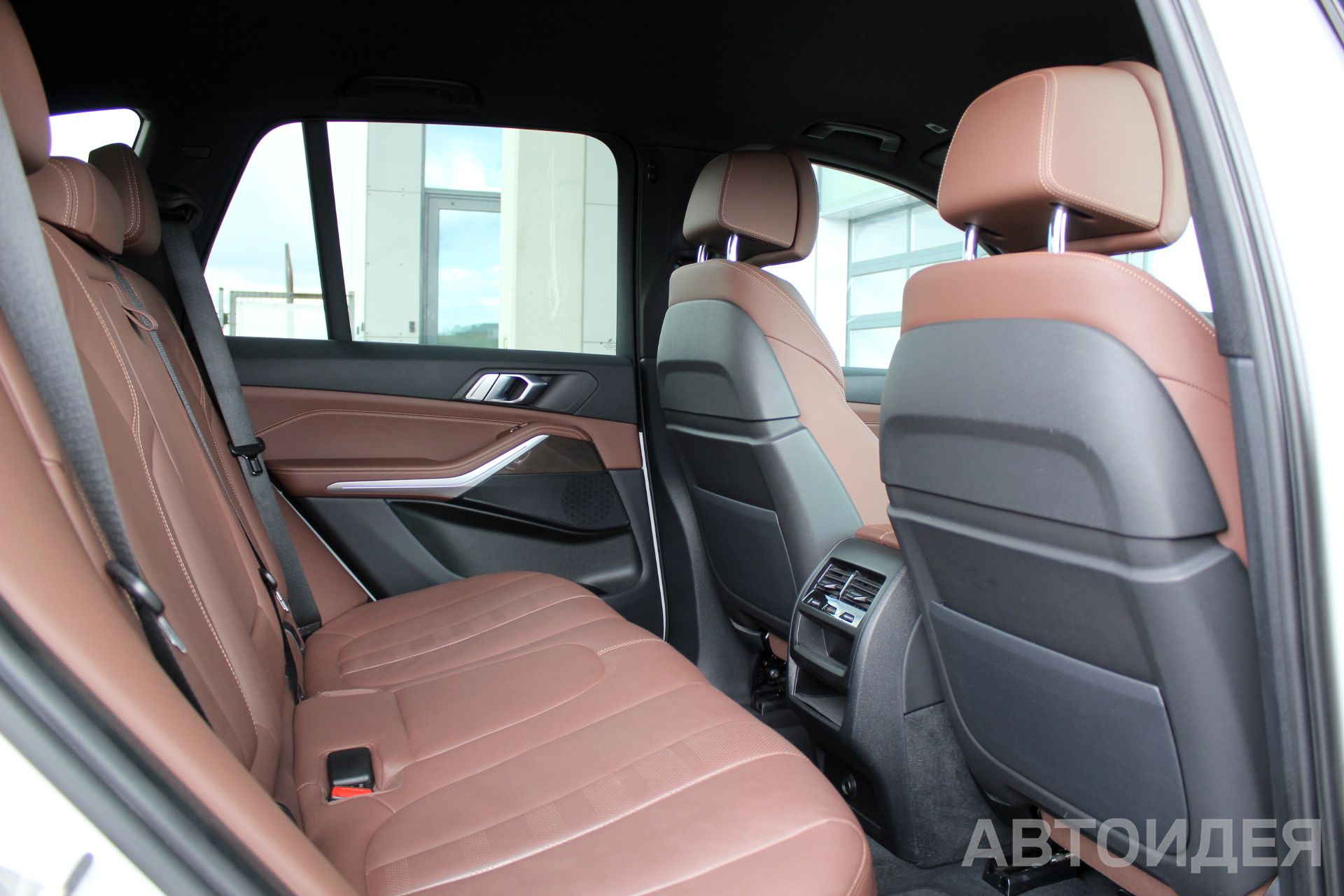 BMW X5 xDrive 25d Белый Минерал металлик фото 24
