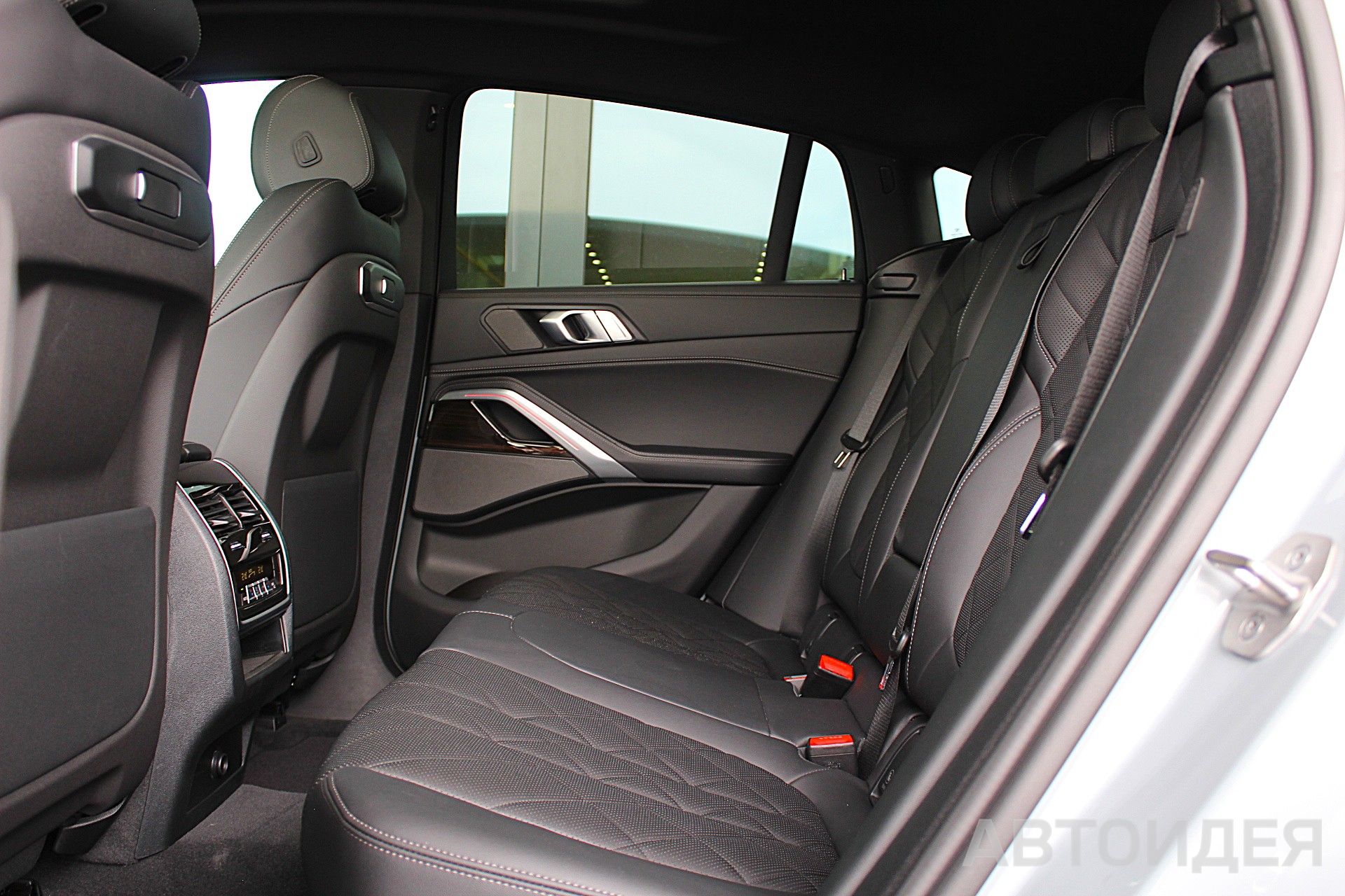 BMW X6 xDrive40i M Sport M Серый Бруклин металлик фото 16
