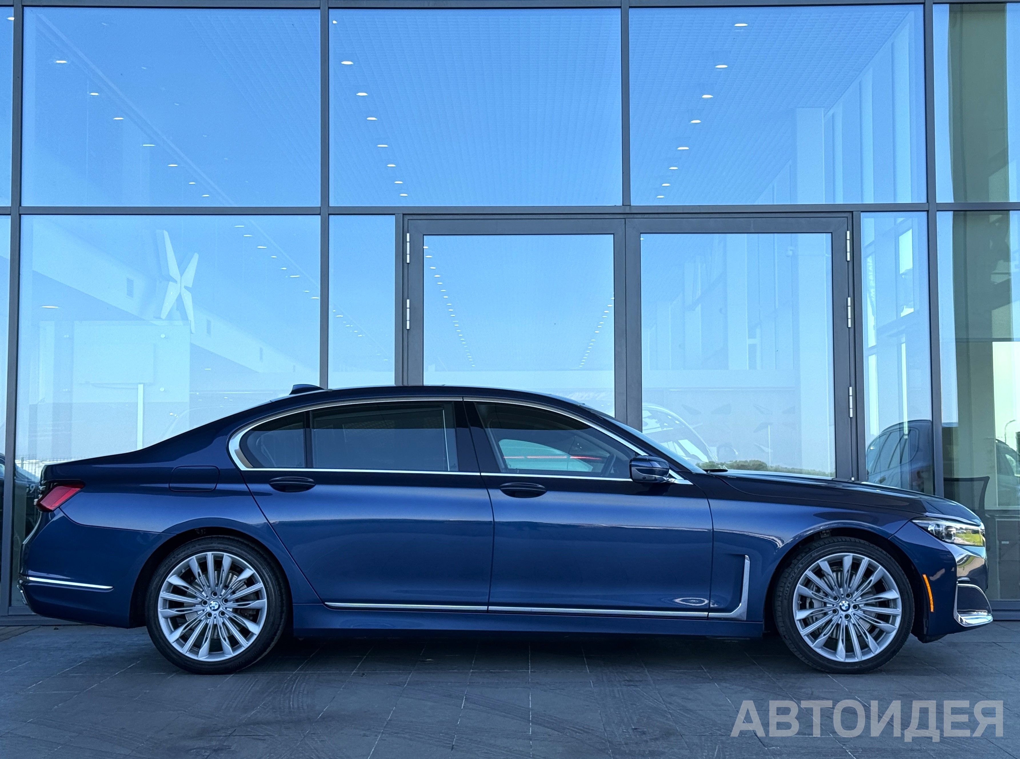 BMW 740Li xDrive Sedanas Синий Фитоник металлик фото 2