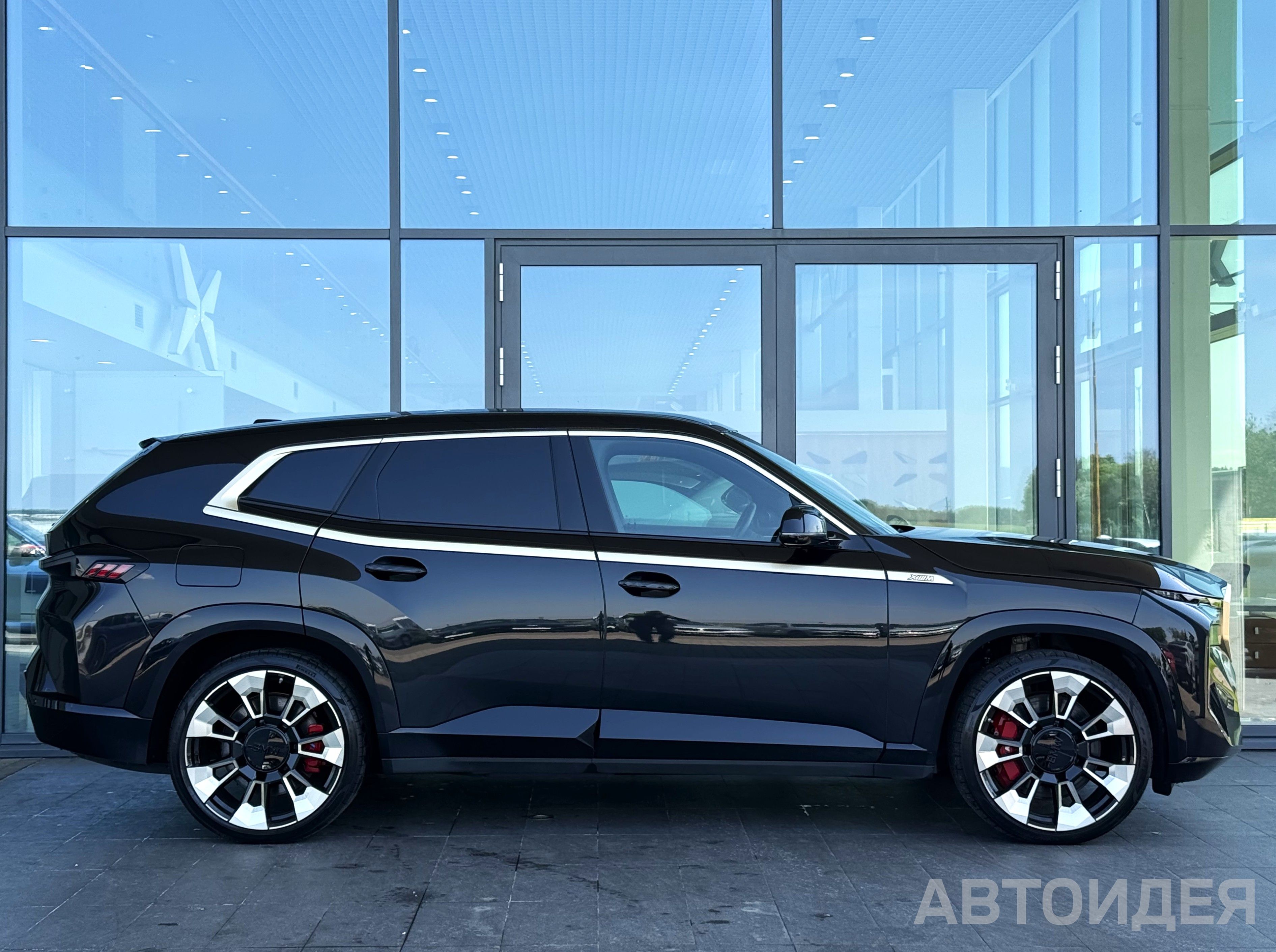 BMW XM  фото 2
