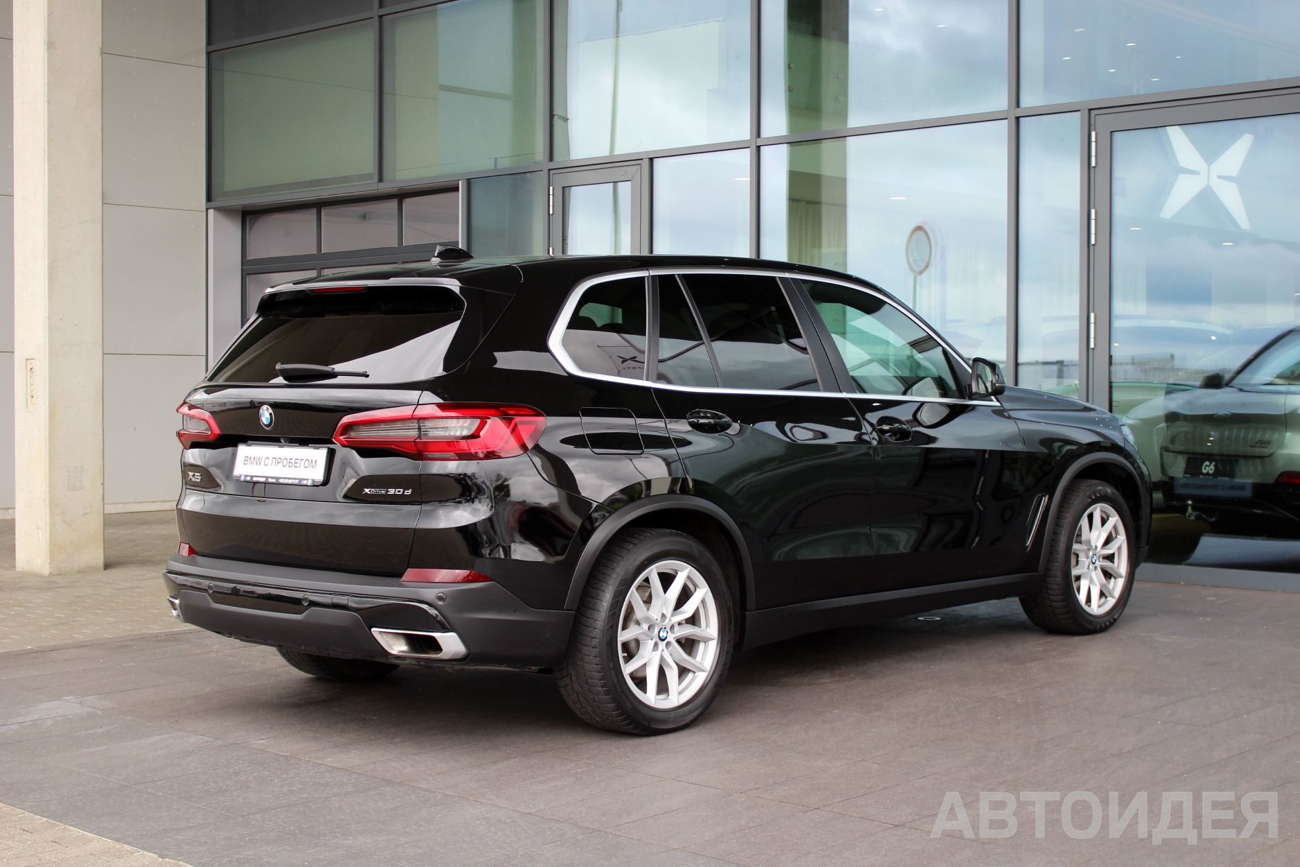 BMW X5 xDrive 30d Черный неметаллик фото 1