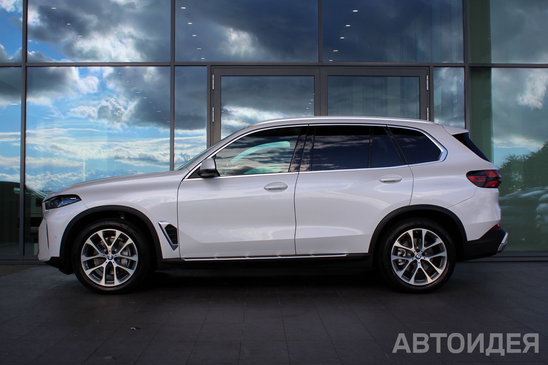 BMW X5 xDrive40i  фото 2