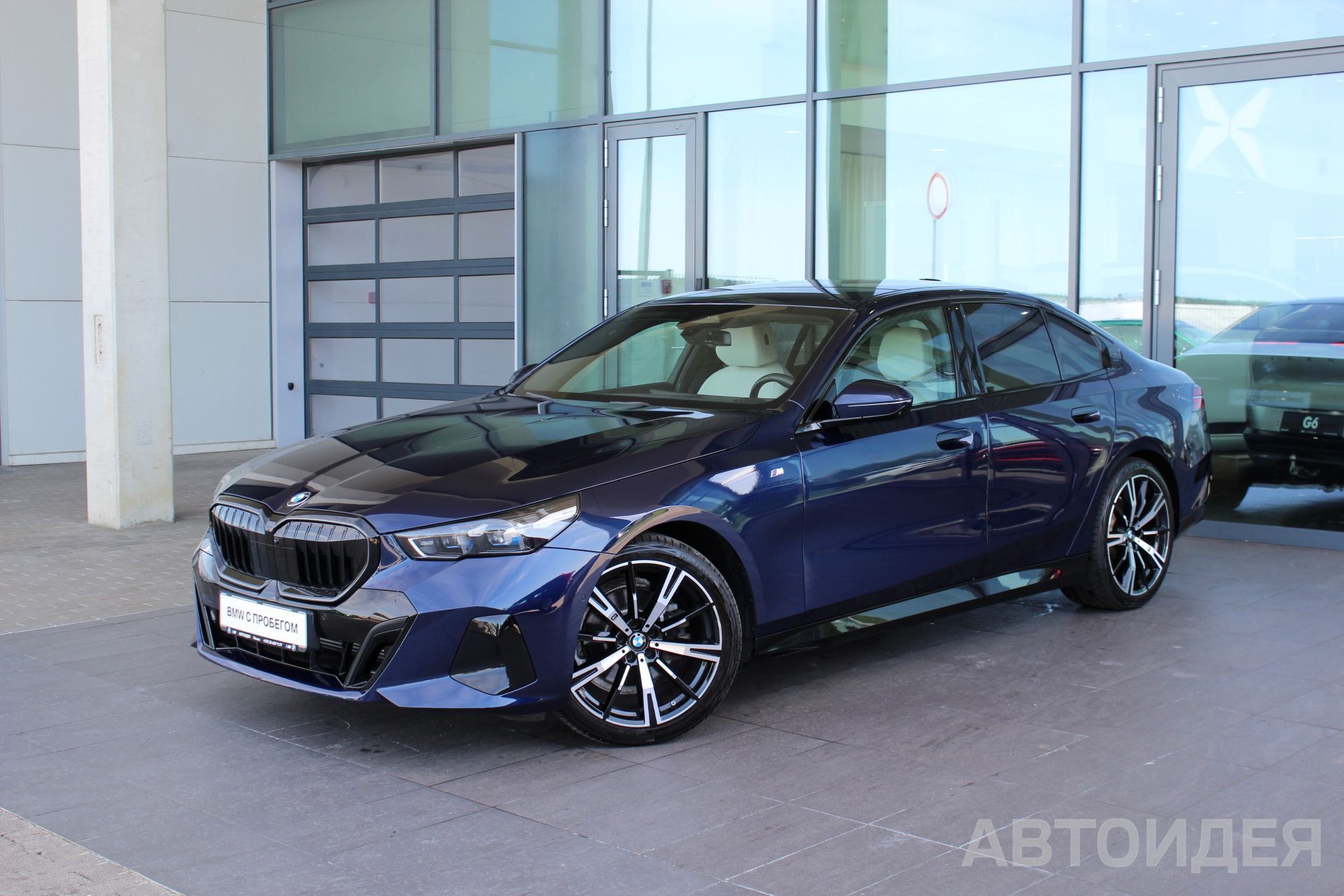 BMW 520d xDrive Синий Танзанит II металлик