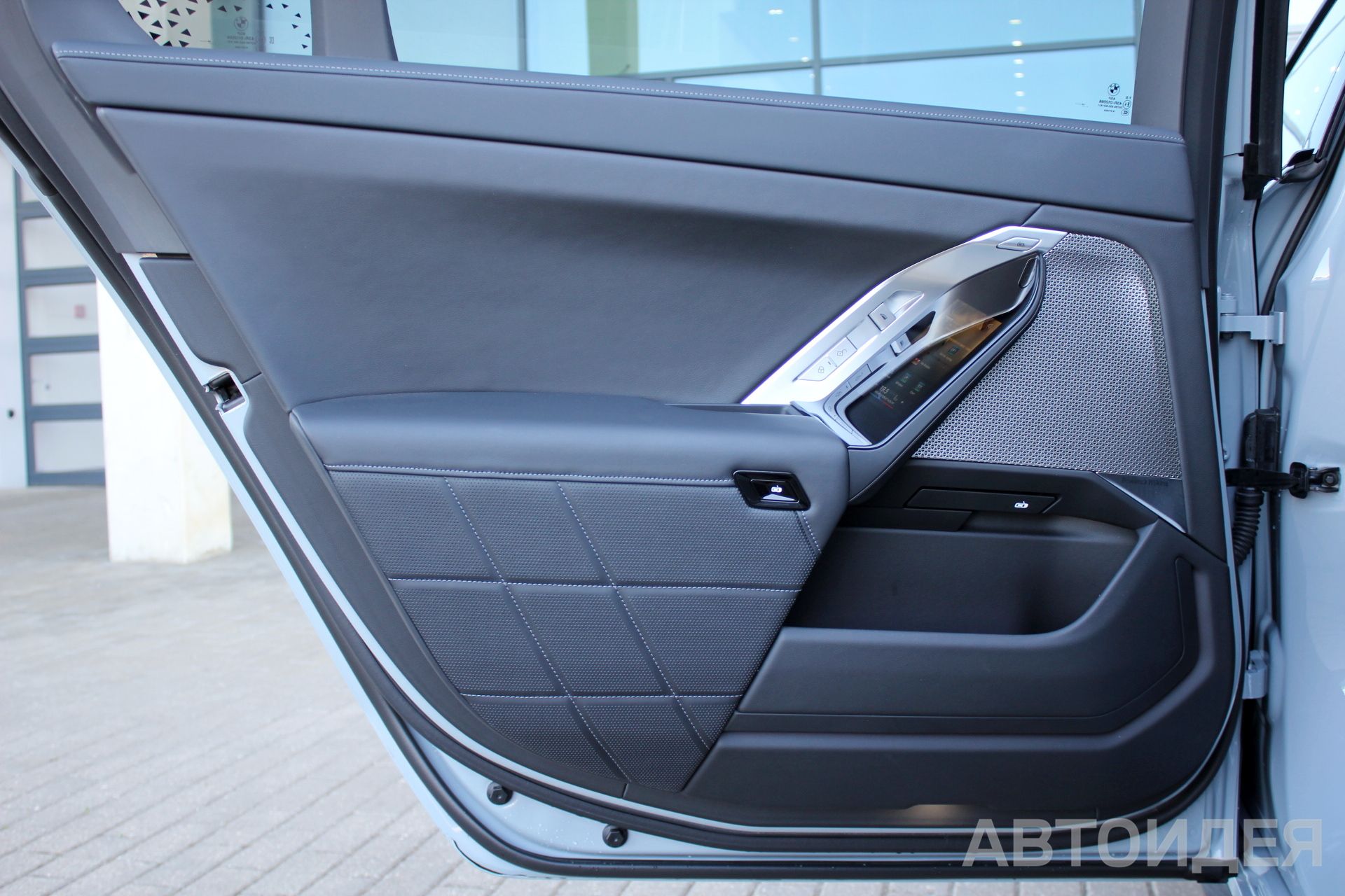 BMW 740d xDrive M Серый Бруклин металлик фото 25