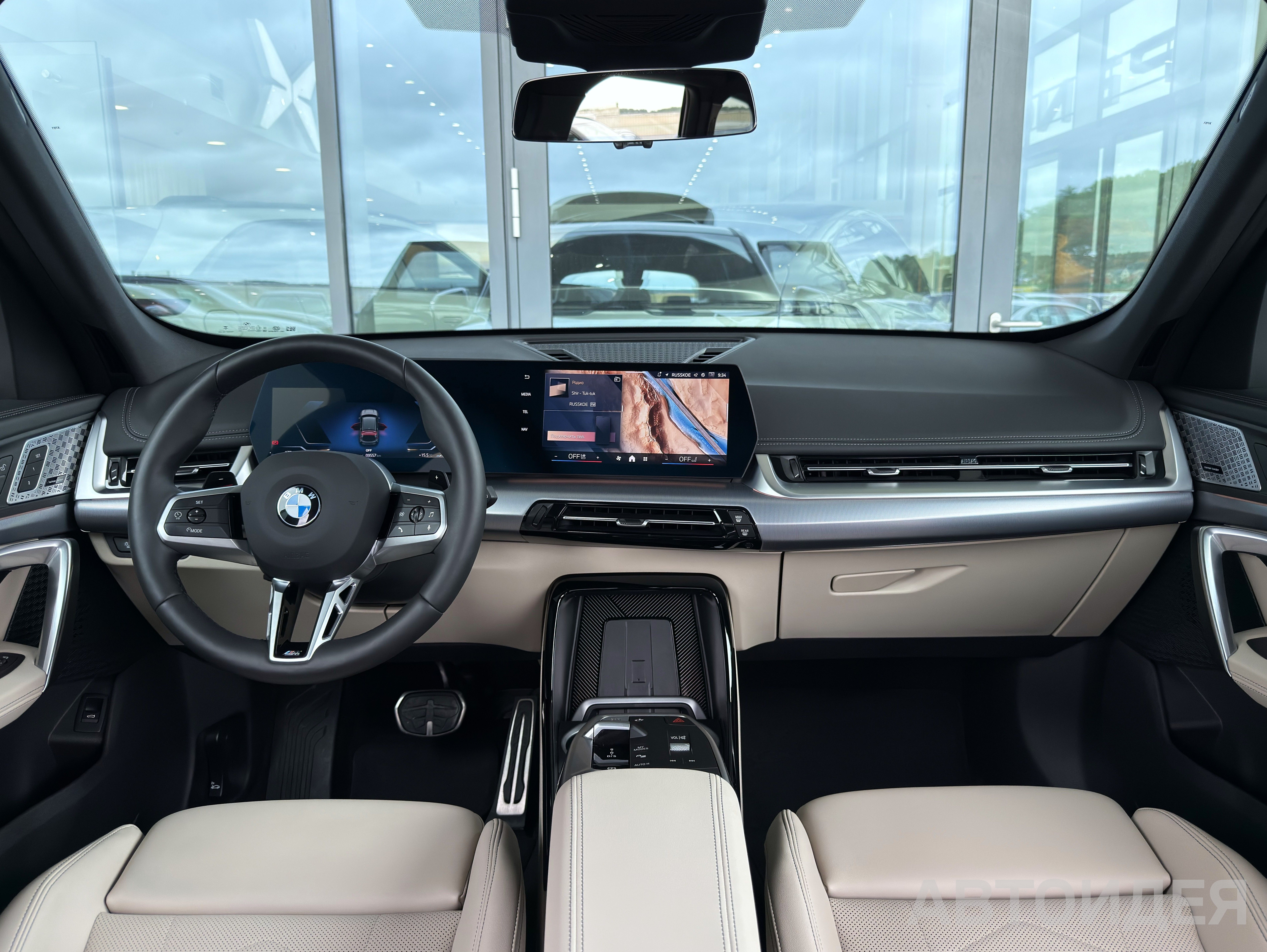 BMW X1 sDrive18i Зеленый металлик Cape York фото 6