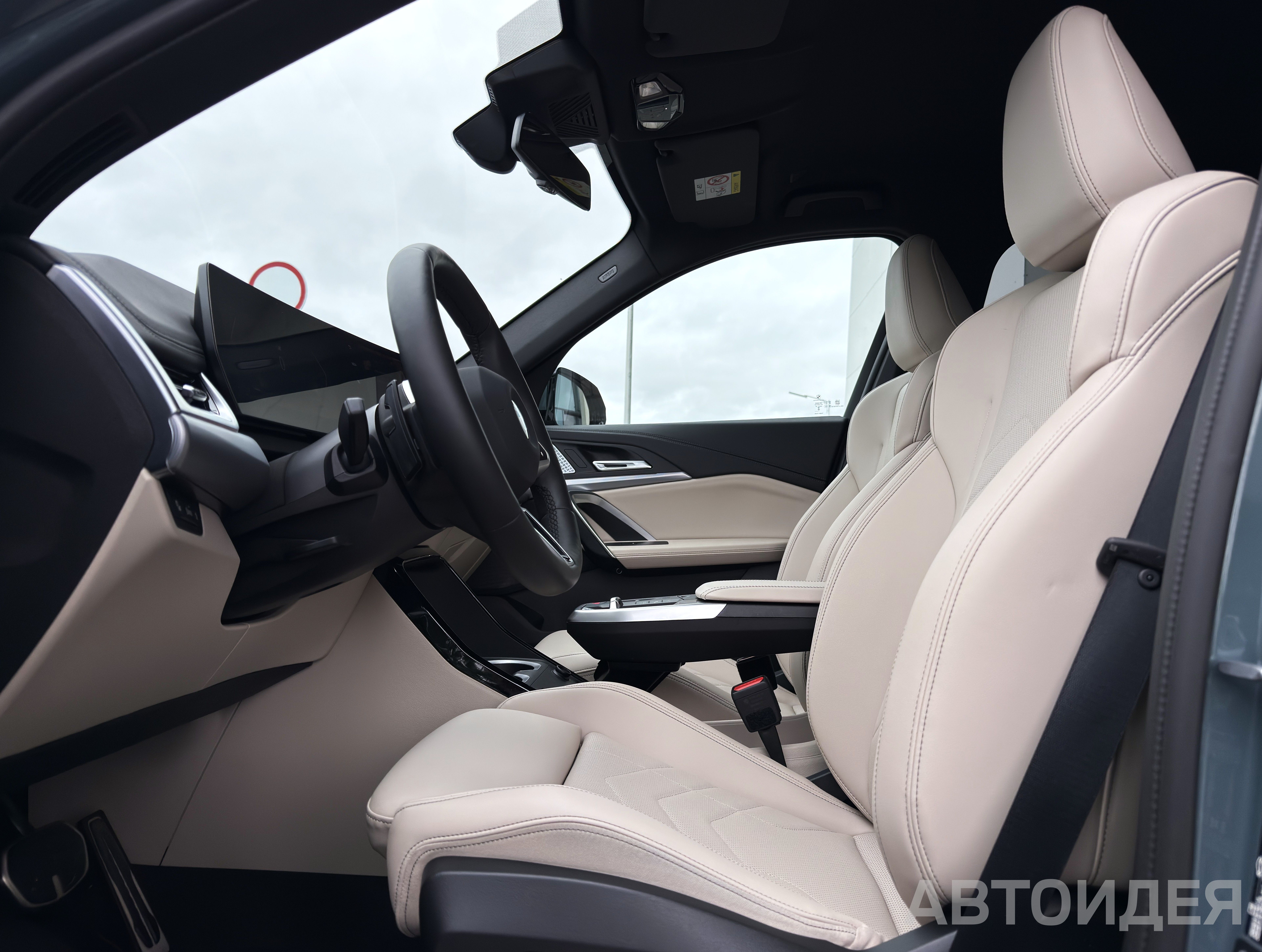 BMW X1 sDrive18i Зеленый металлик Cape York фото 11