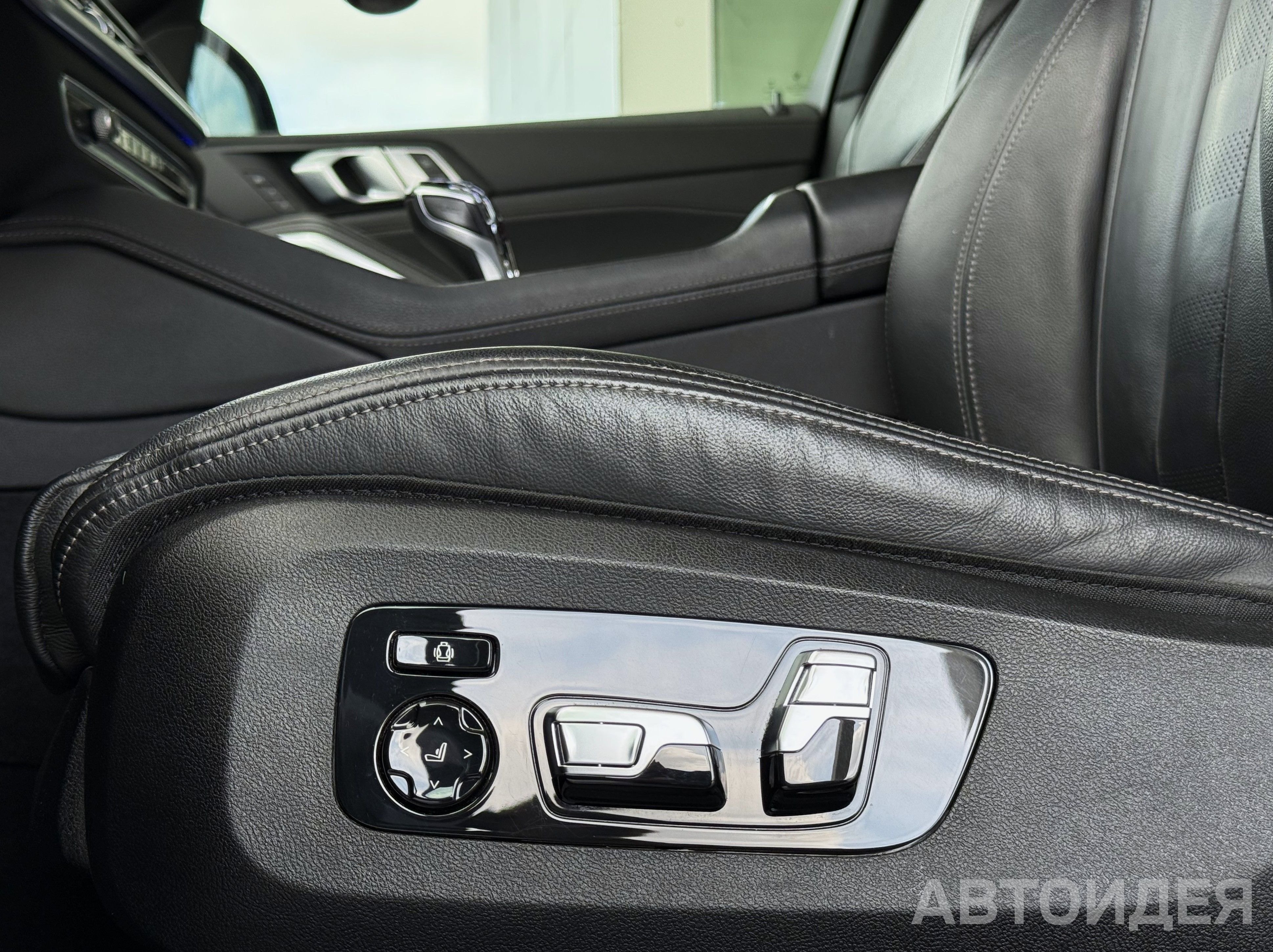 BMW X6 xDrive30d Черный Карбон металлик фото 12