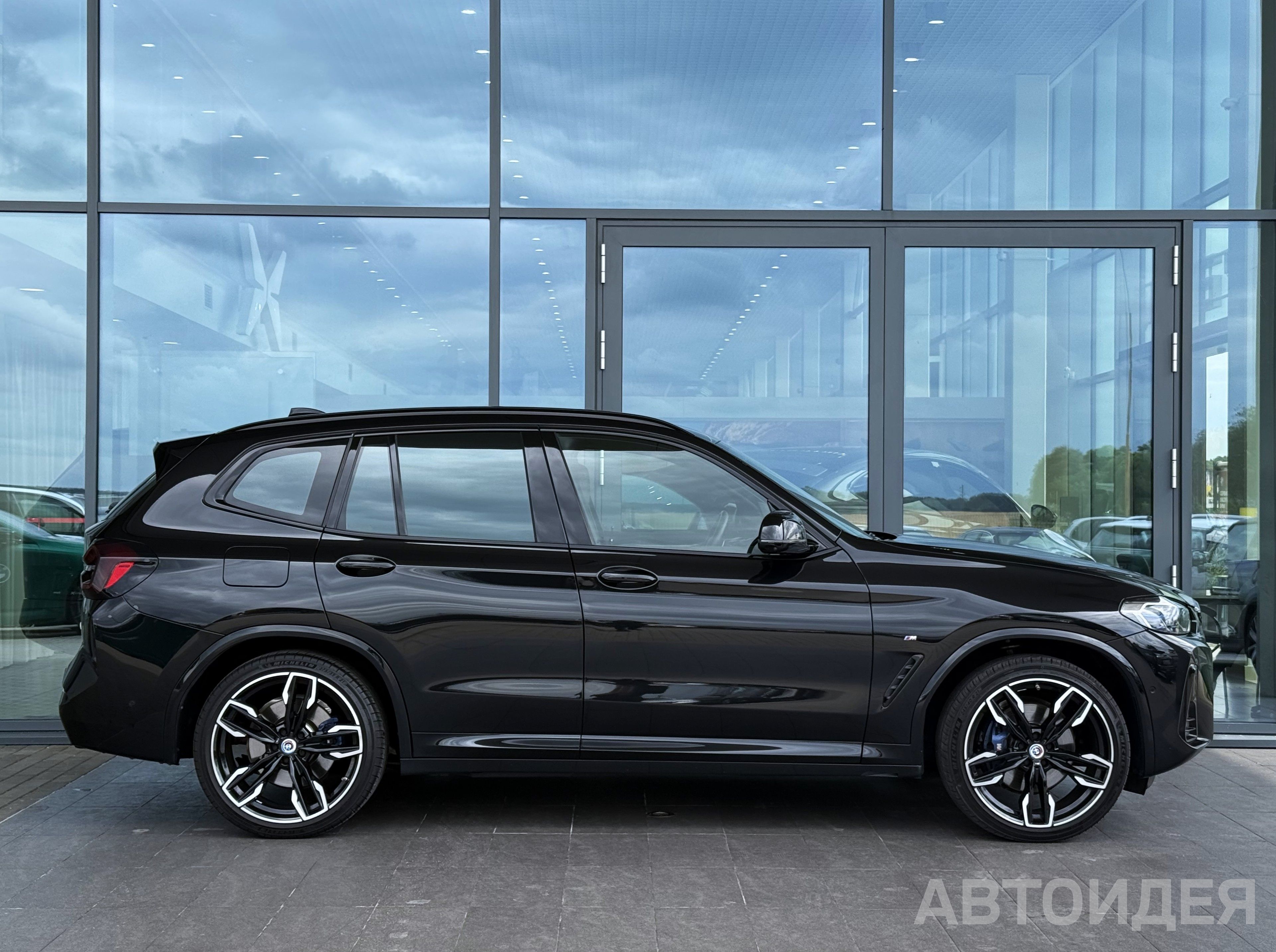 BMW X3 M40i Черный Сапфир металлик фото 2