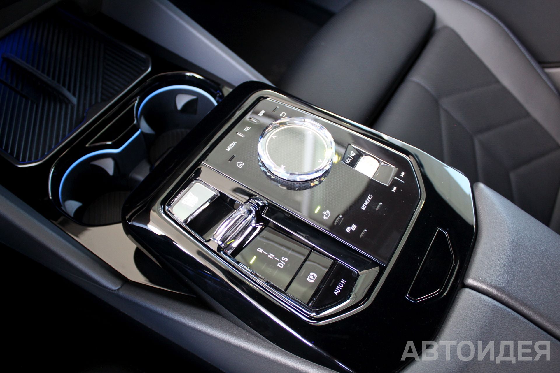 BMW 520d xDrive Белый Минерал металлик фото 19