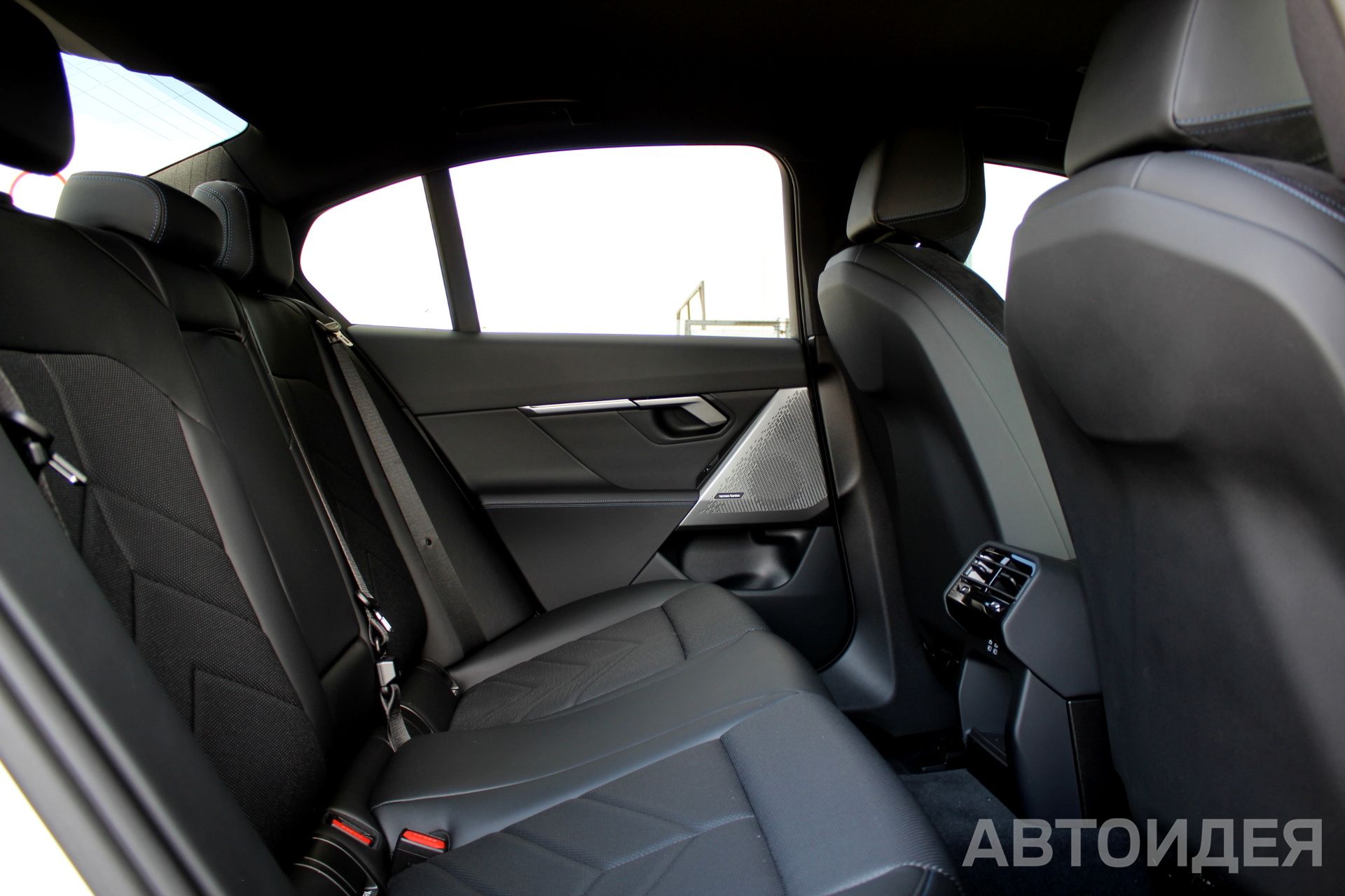 BMW 520d xDrive Белый Минерал металлик фото 26