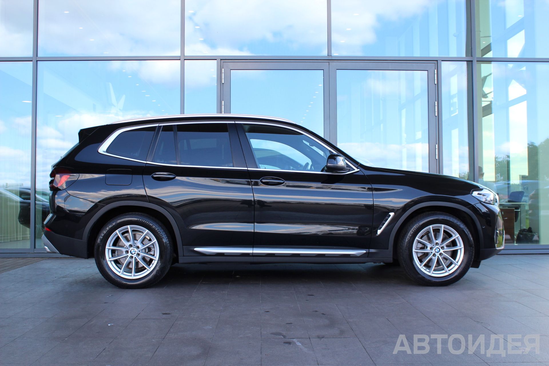 BMW X3 xDrive20d Черный Сапфир металлик фото 3
