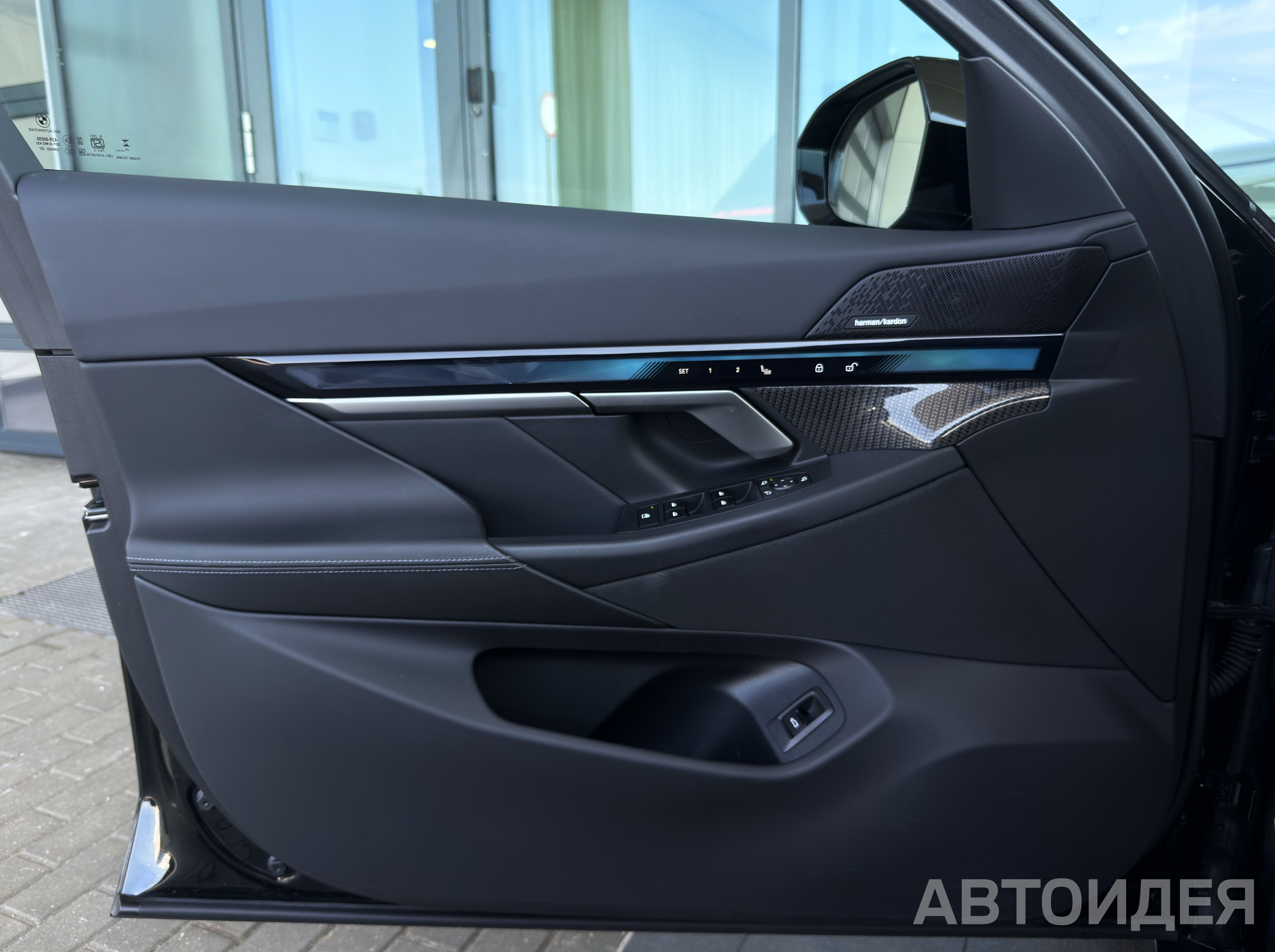 BMW 520d xDrive Черный Сапфир металлик фото 10