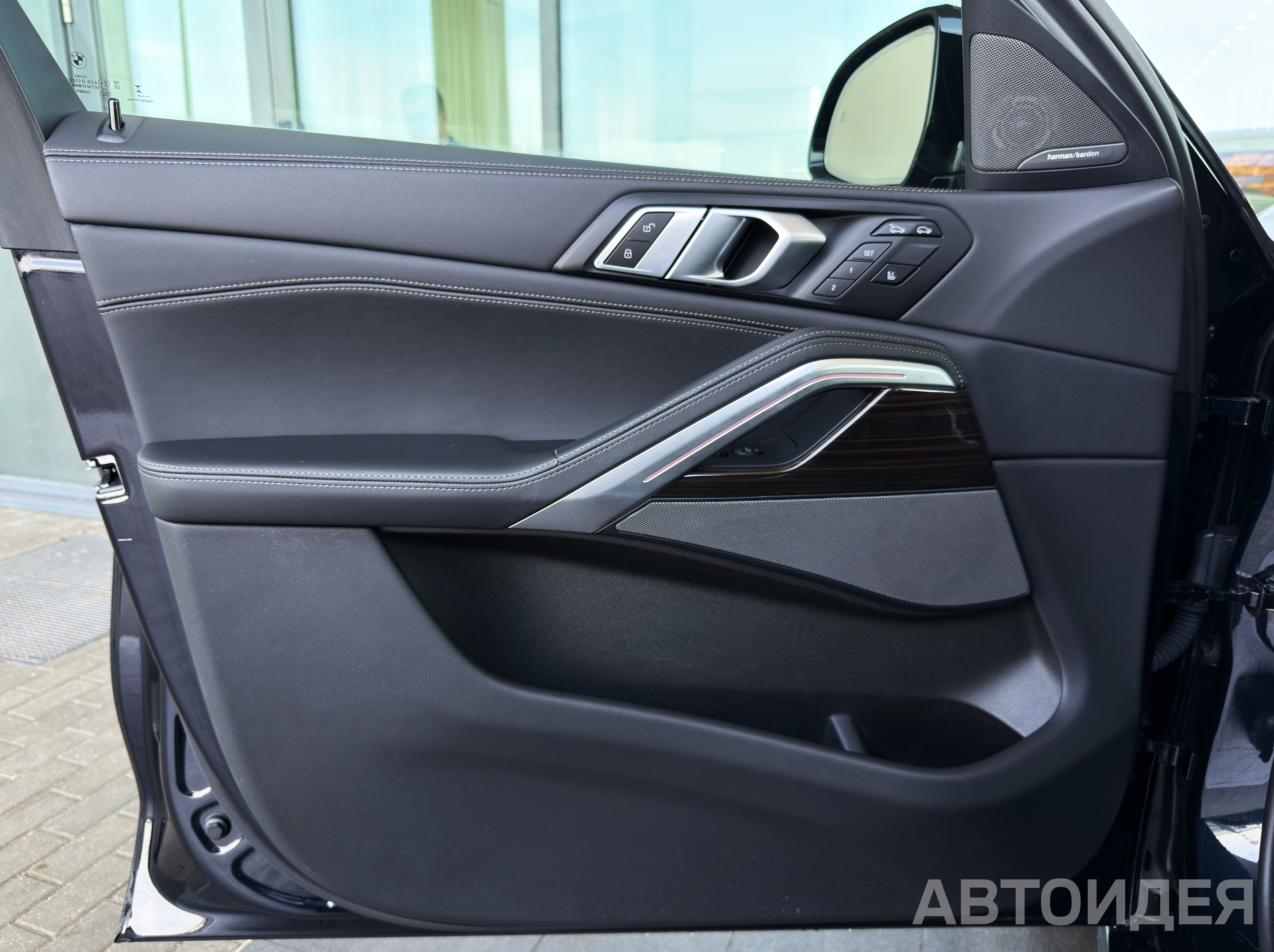 BMW X6 xDrive40i M Sport Черный Карбон металлик фото 12