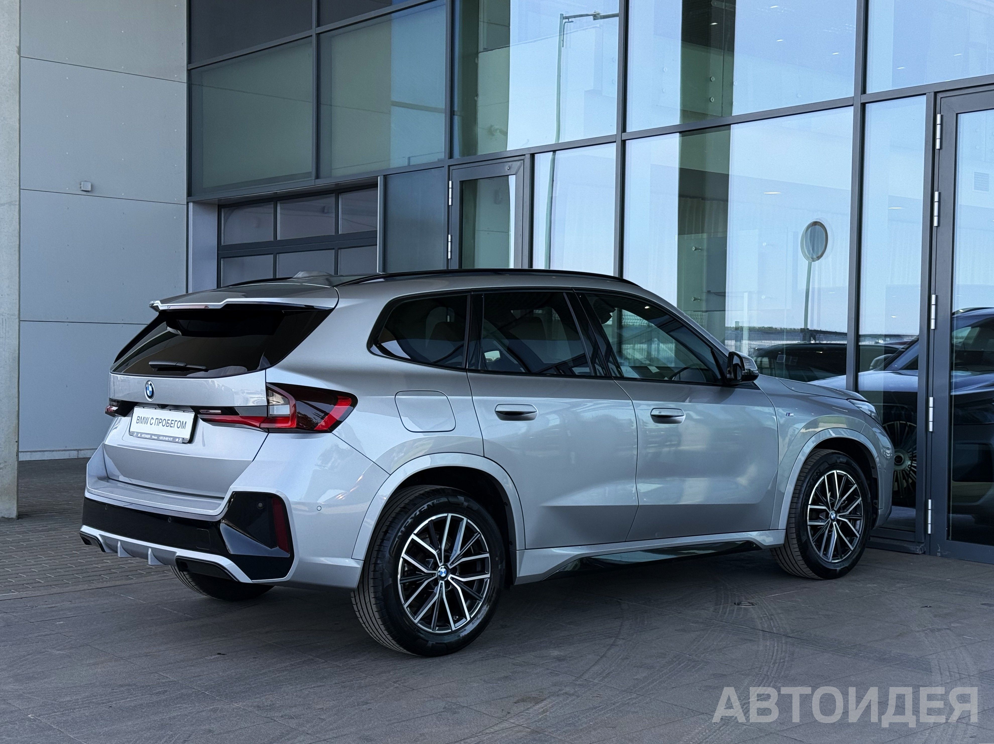 BMW X1 sDrive20i  фото 3