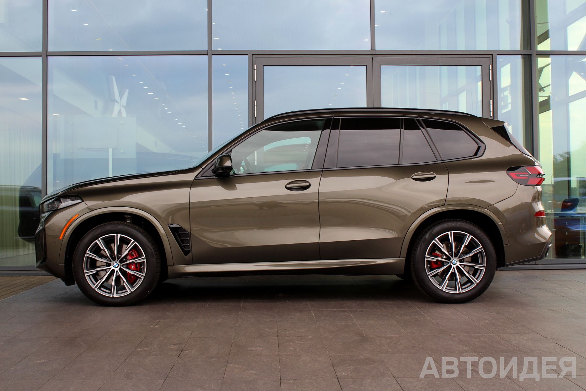 BMW X5 xDrive40i  фото 2