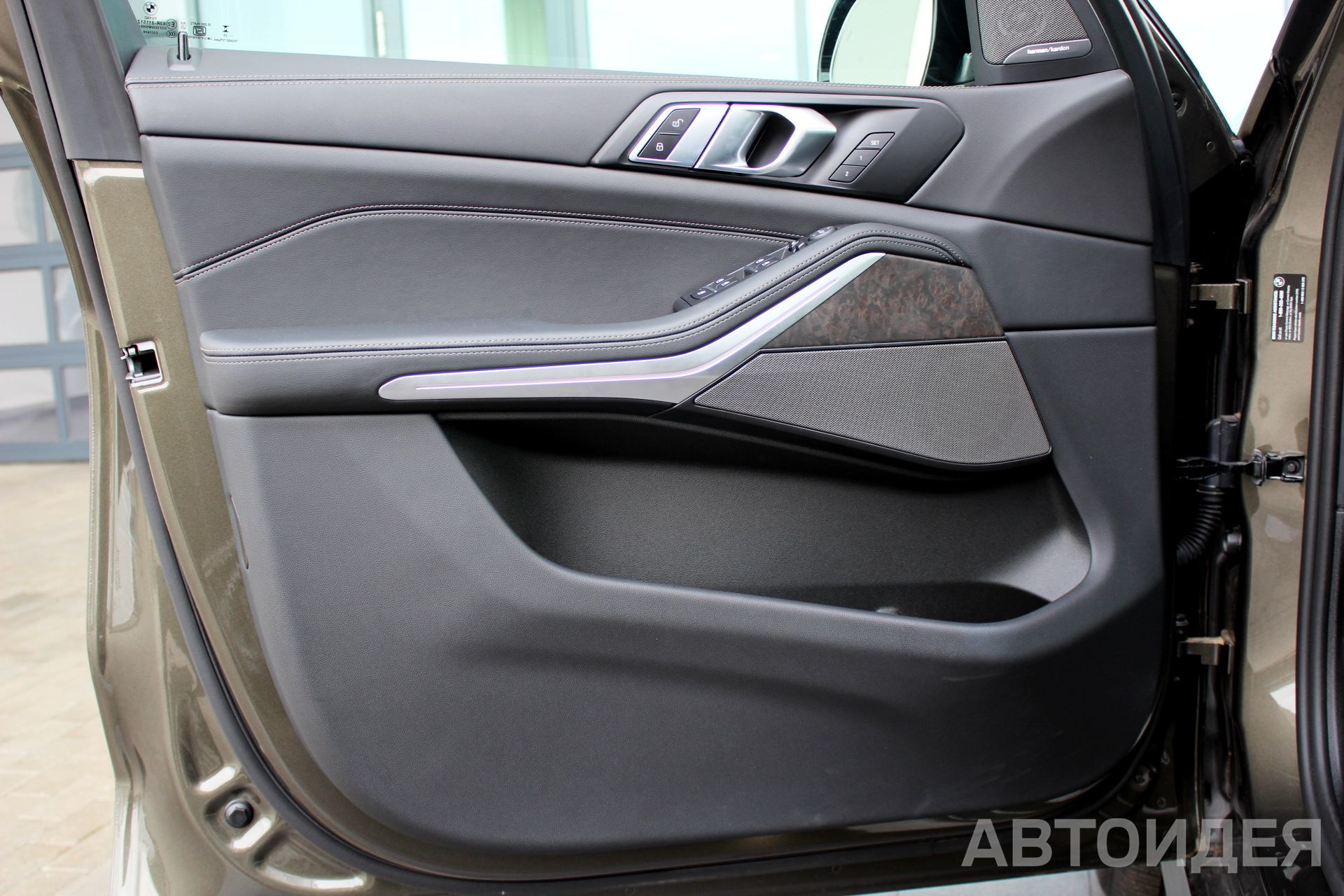 BMW X5 xDrive40i  фото 19