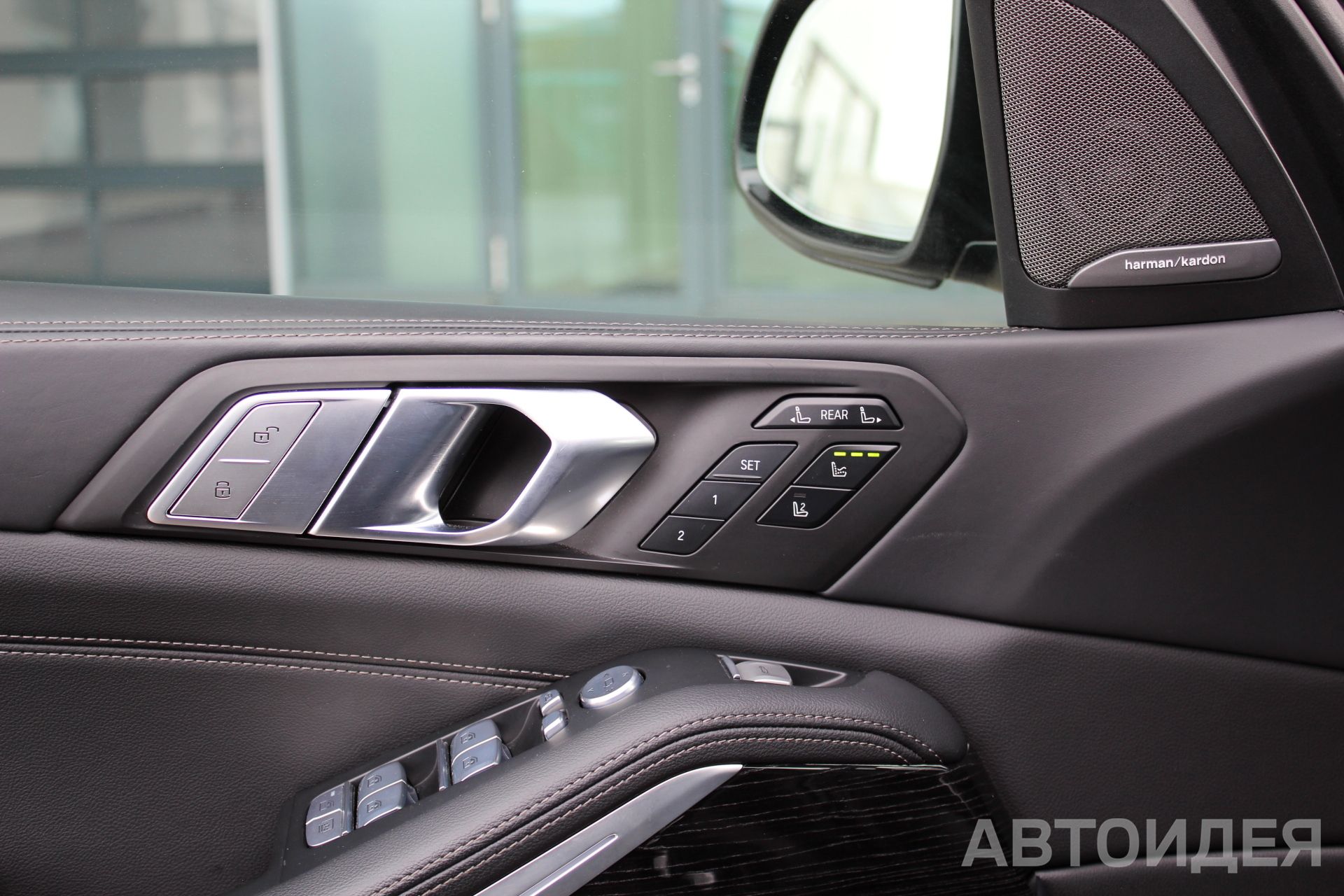 BMW X7 xDrive40i  фото 21