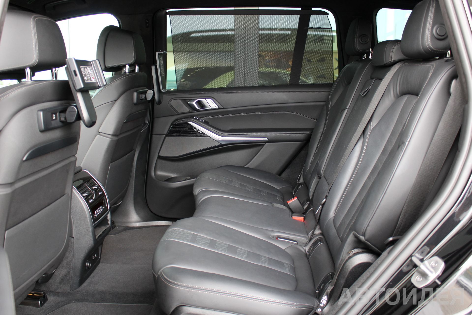 BMW X7 xDrive40i  фото 26