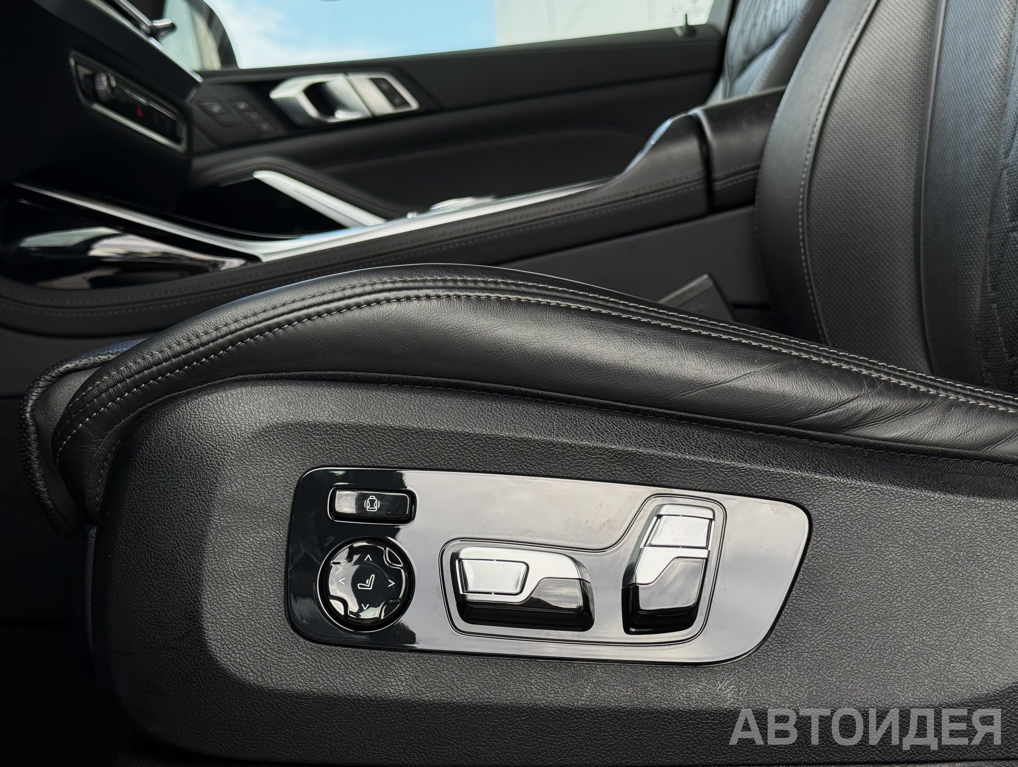 BMW X7 xDrive40d  фото 12