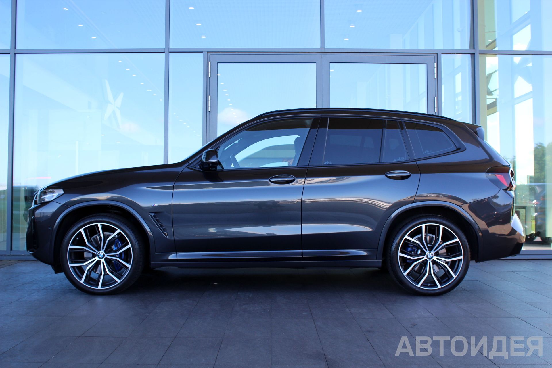 BMW X3 xDrive30i Серый софисто с бриллиантовым эффектом фото 2