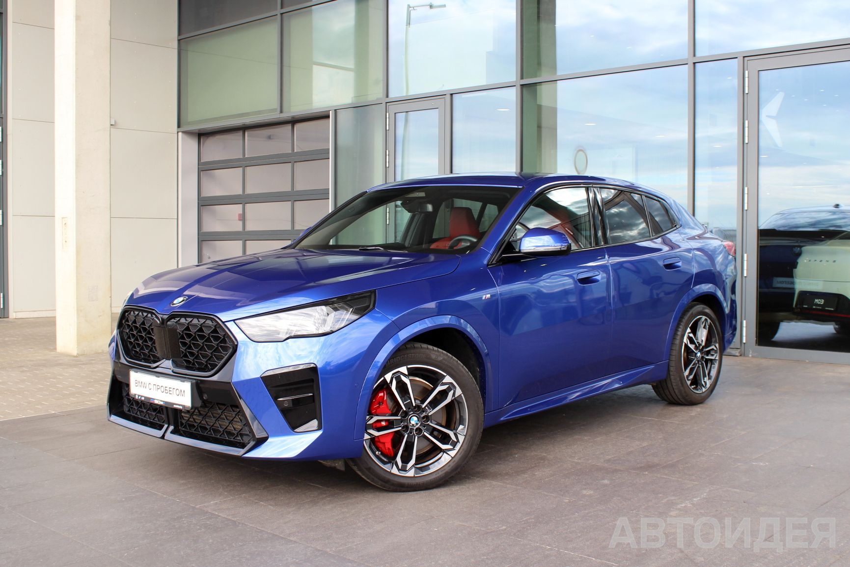 BMW X2 sDrive18i Синий Портимао металлик