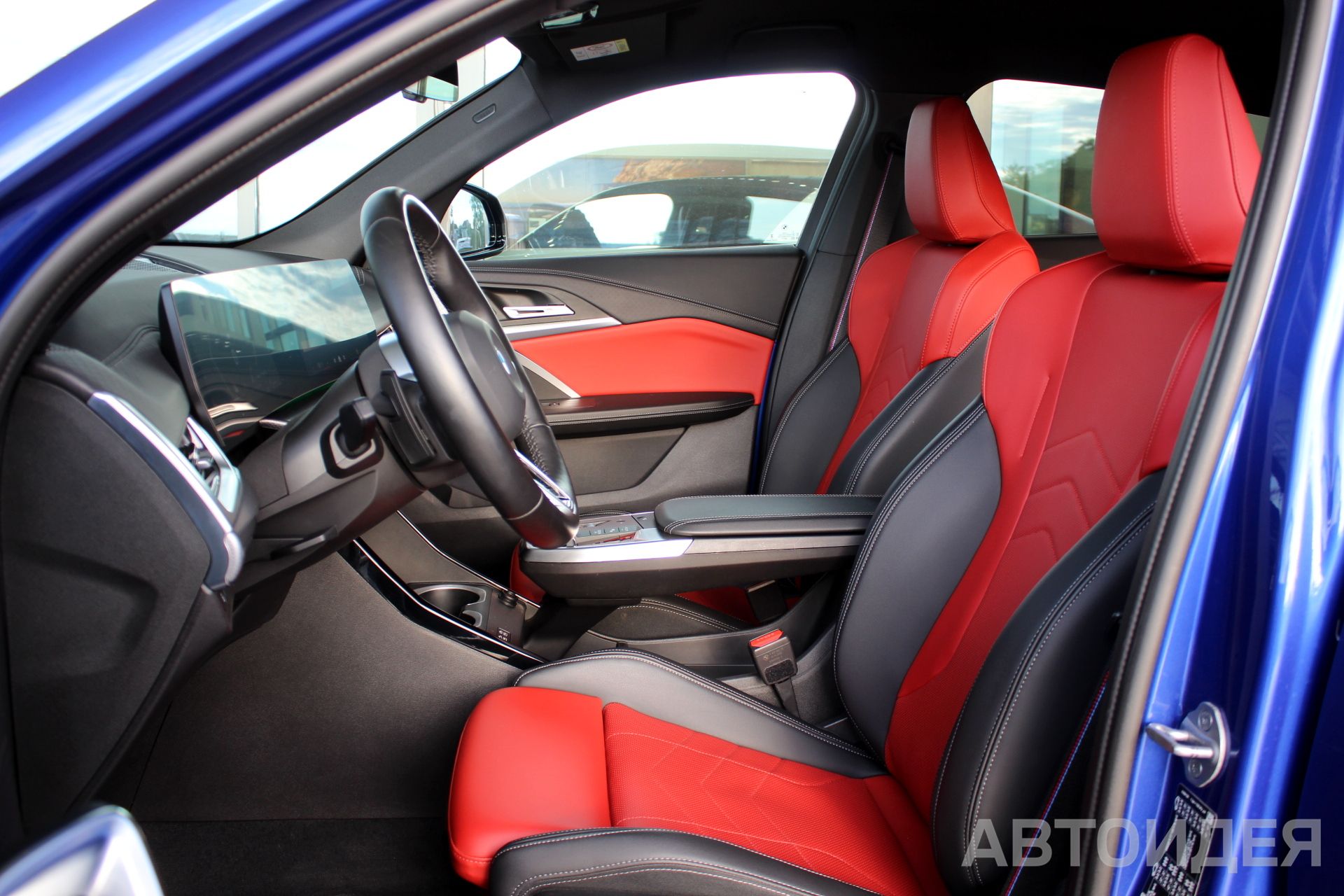 BMW X2 sDrive18i Синий Портимао металлик фото 20