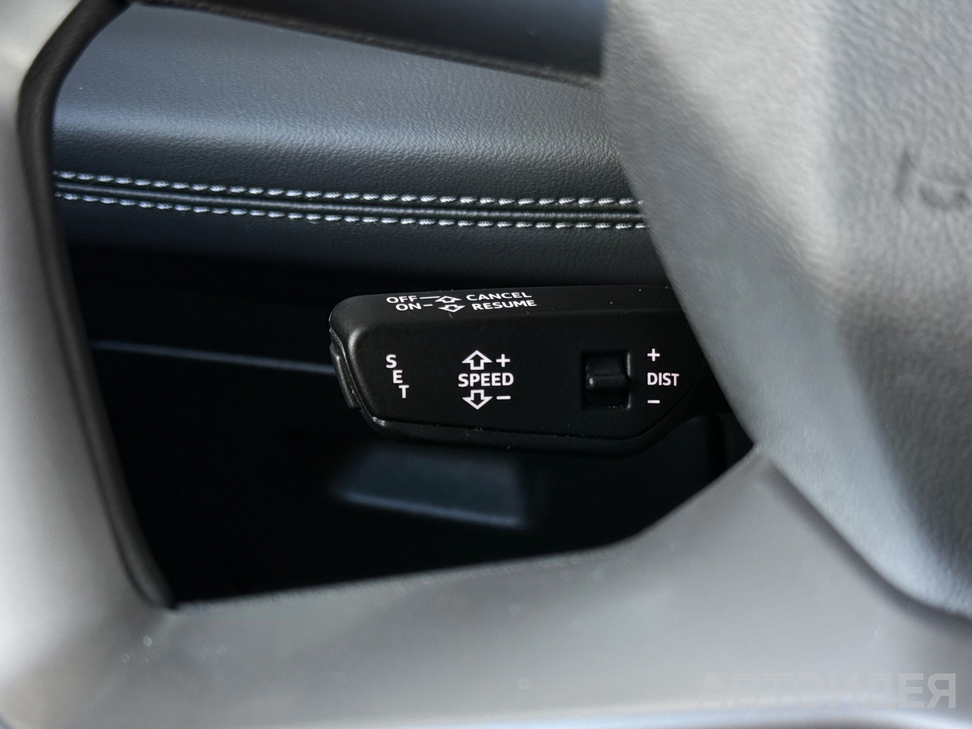 AUDI Q6 ETRON - 100.0 kWh quattro (388 л.с.)  фото 9