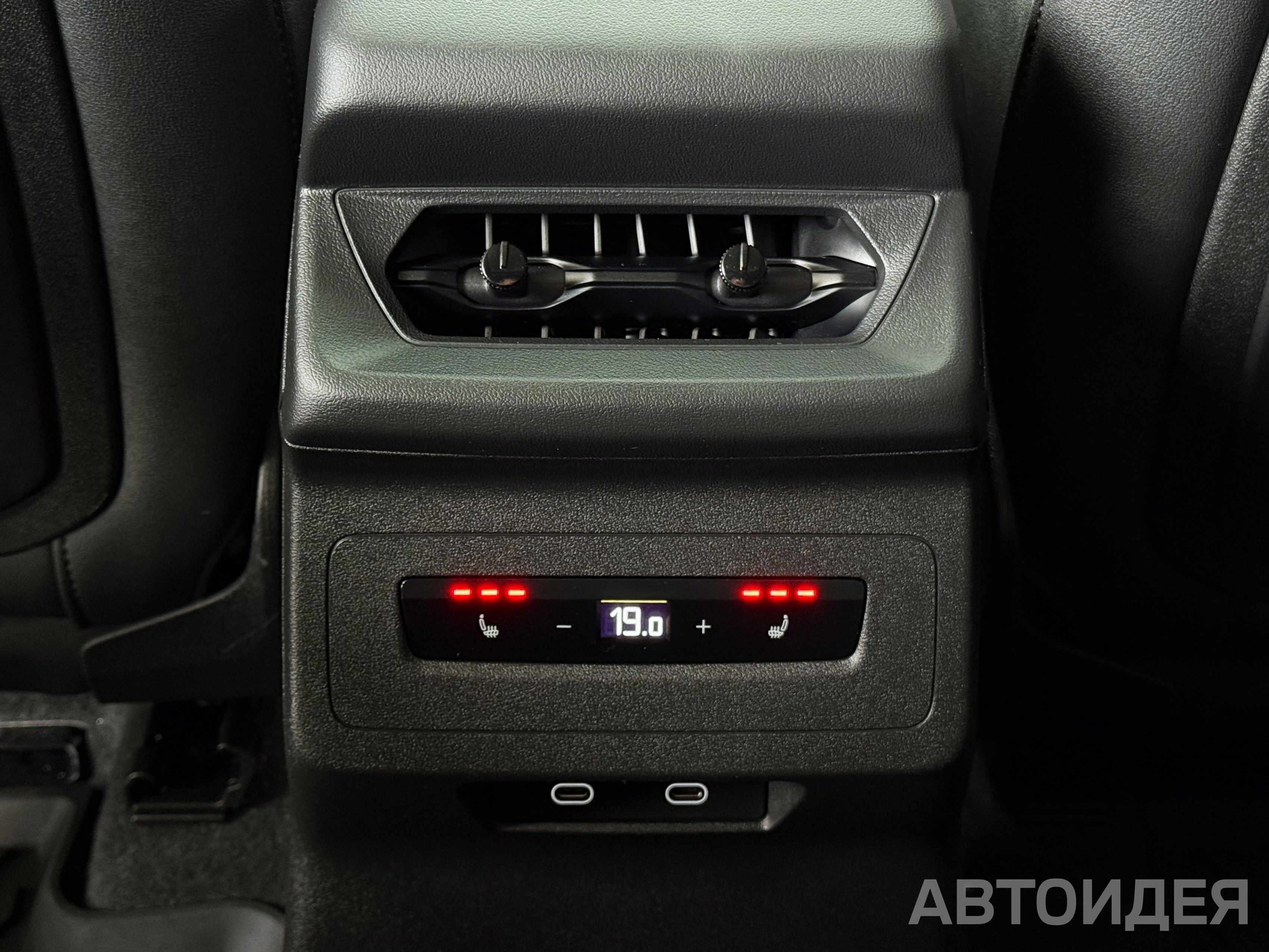 AUDI Q6 ETRON - 100.0 kWh quattro (388 л.с.)  фото 16