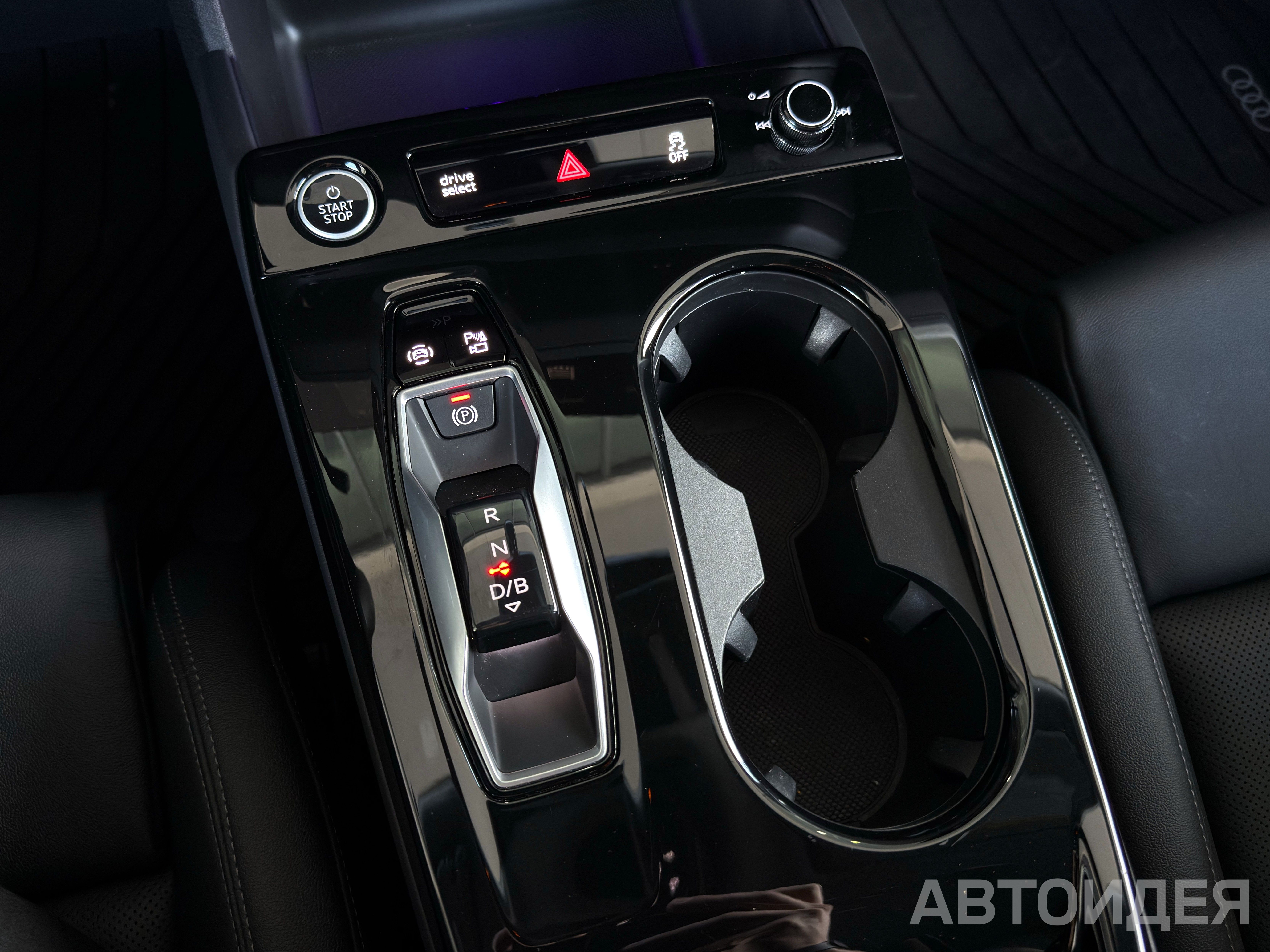 AUDI Q6 ETRON - 100.0 kWh quattro (388 л.с.)  фото 17