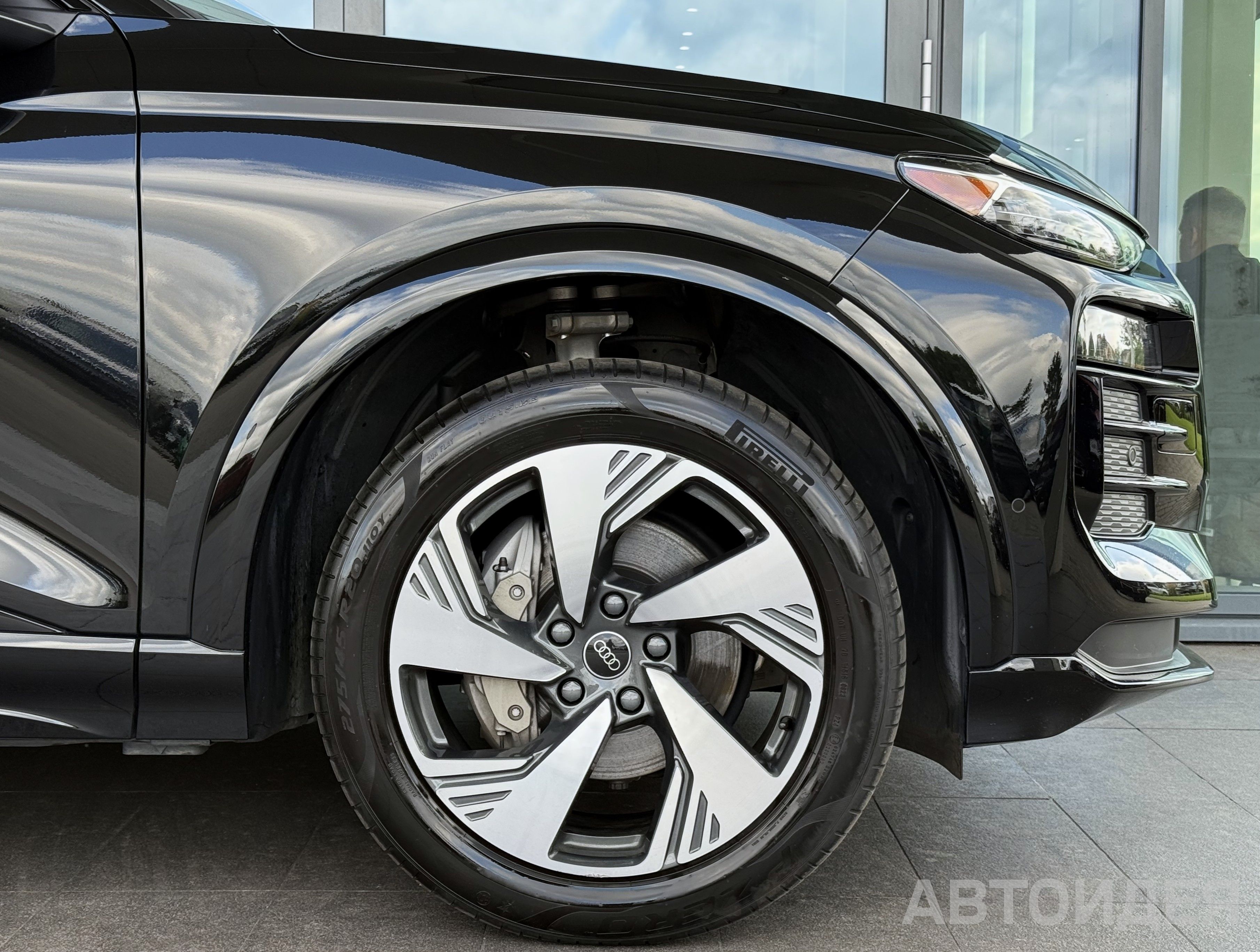AUDI Q6 ETRON - 100.0 kWh quattro (388 л.с.)  фото 19