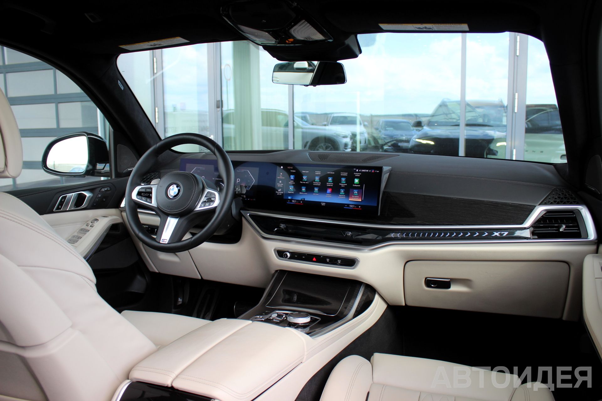 BMW X7 xDrive40i Черный Сапфир металлик фото 7