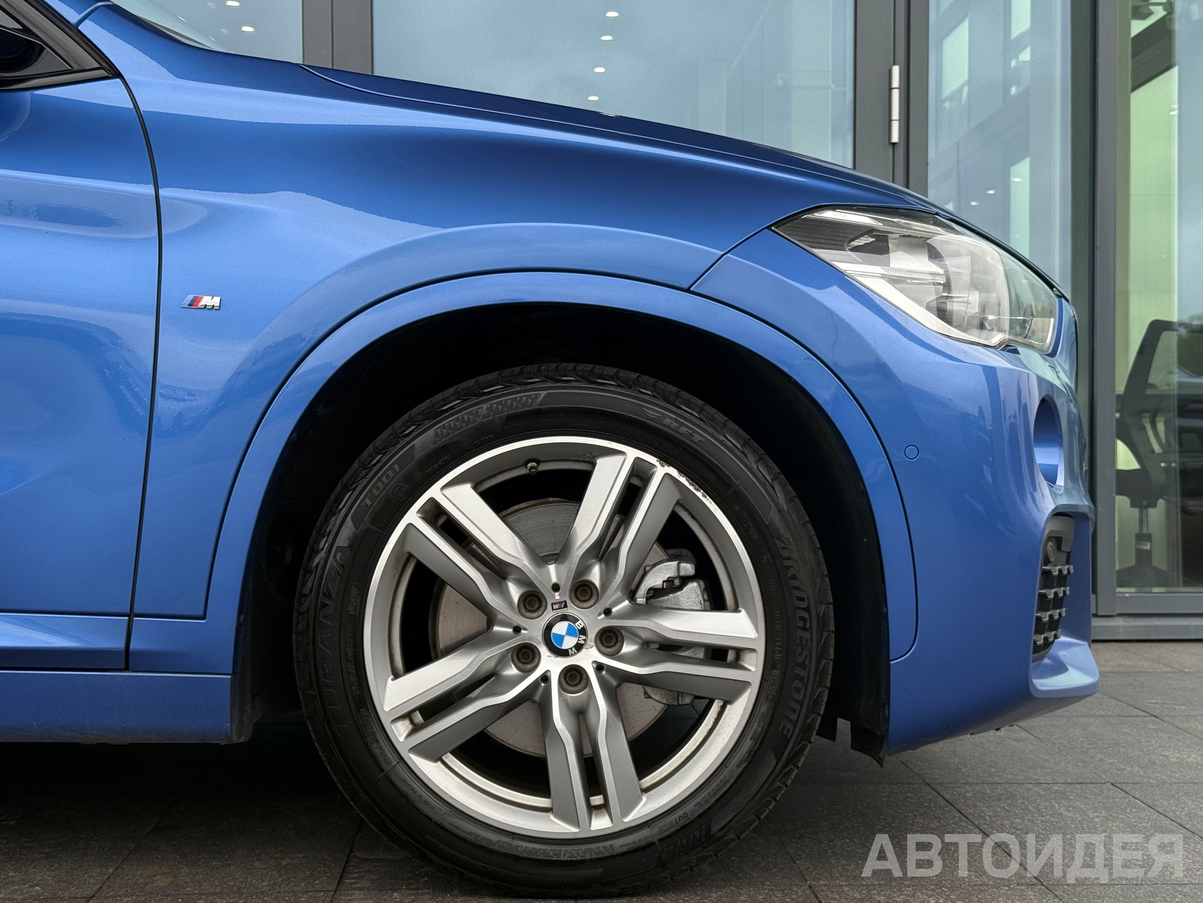  X1 xDrive20i
