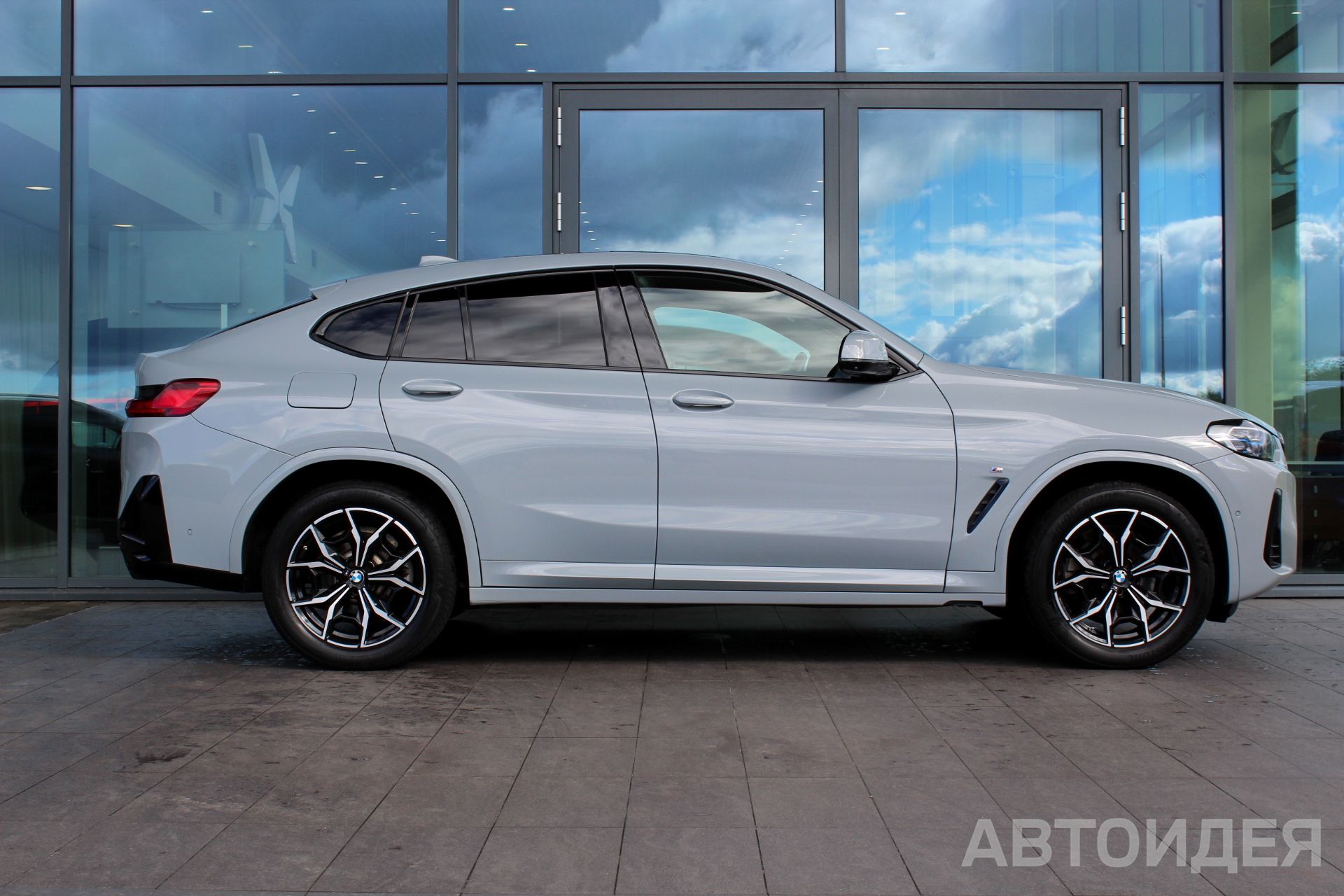 BMW X4 xDrive20d M Серый Бруклин металлик фото 3