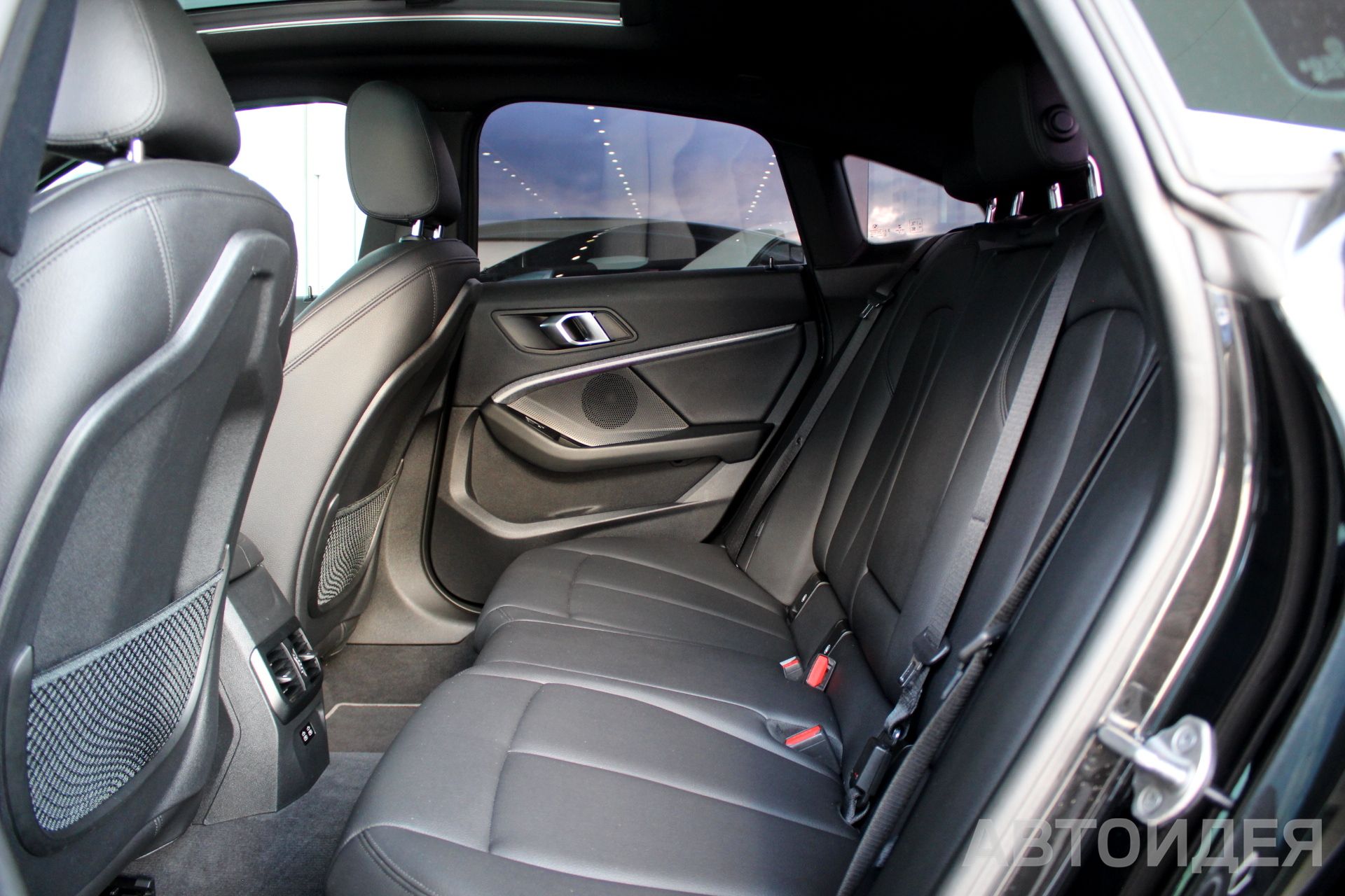 BMW 228i xDrive  фото 22
