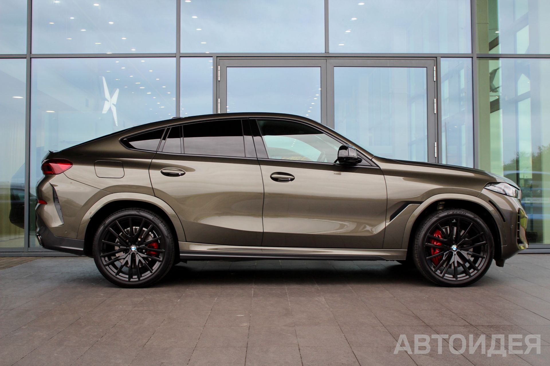 BMW X6 M60i xDrive  фото 3
