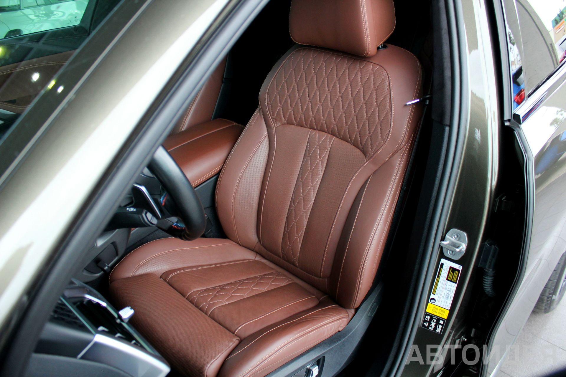 BMW X6 M60i xDrive  фото 23