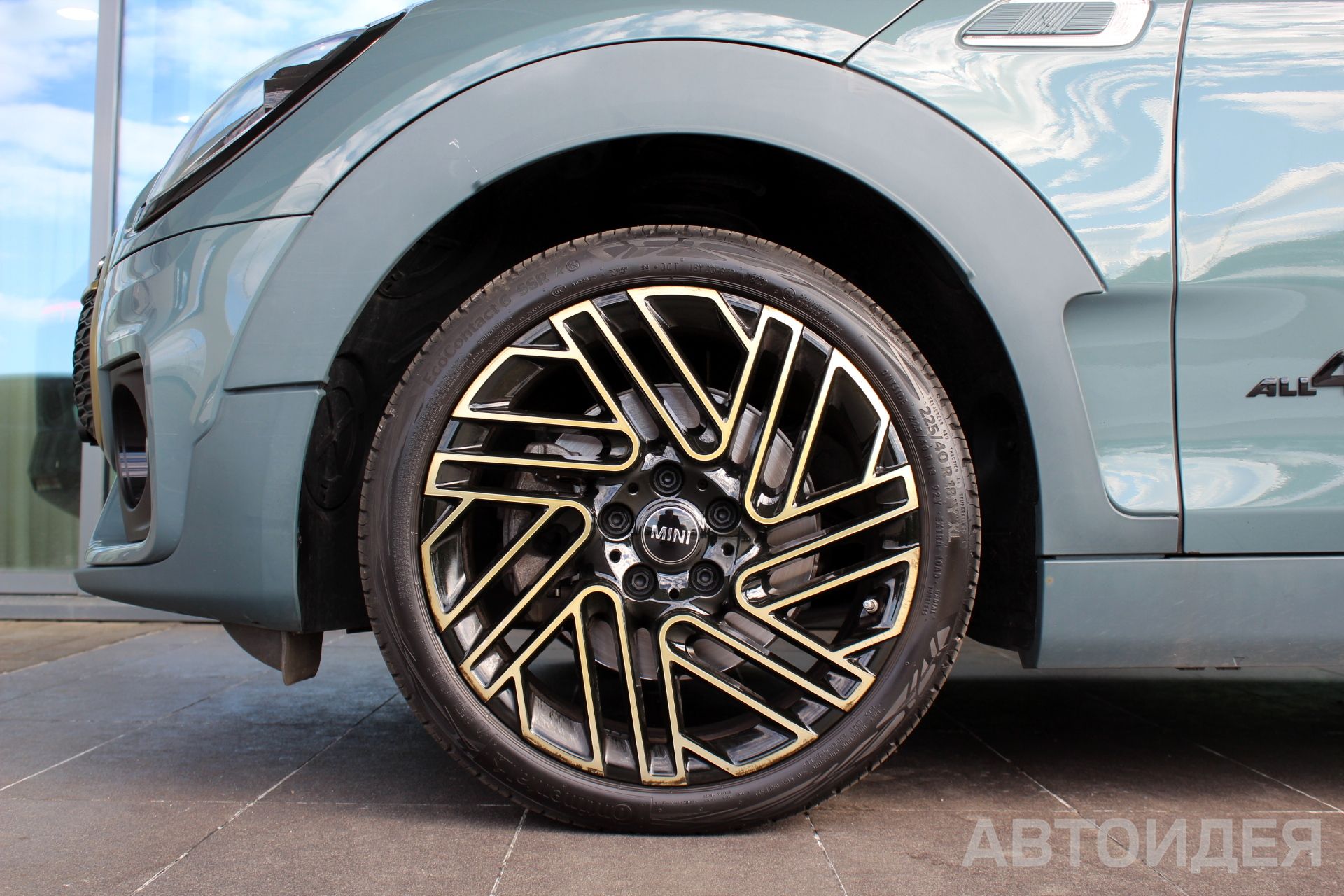 MINI Cooper S ALL4 Clubman Зеленый металлик фото 6