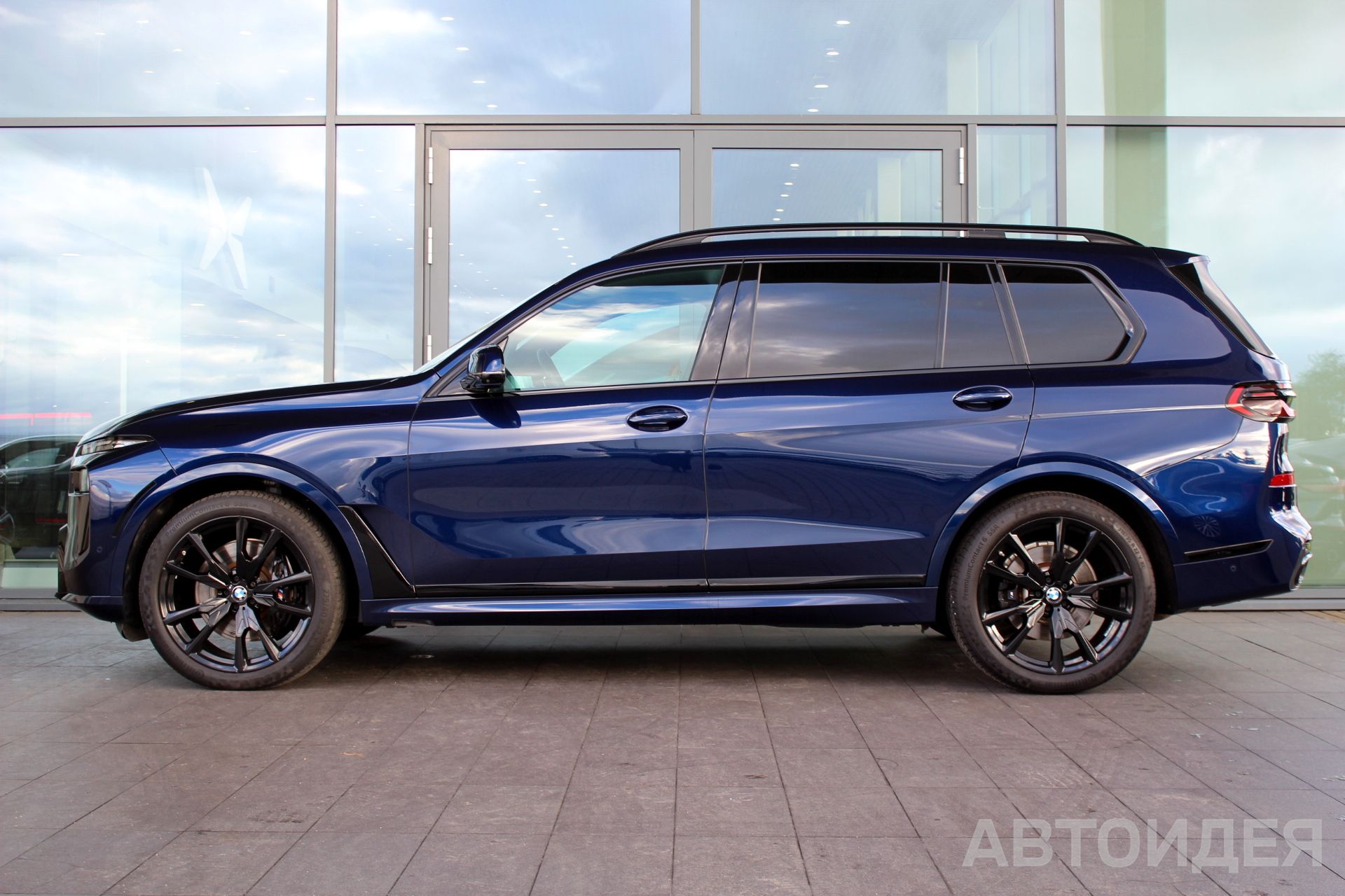 BMW X7 xDrive40i  фото 2