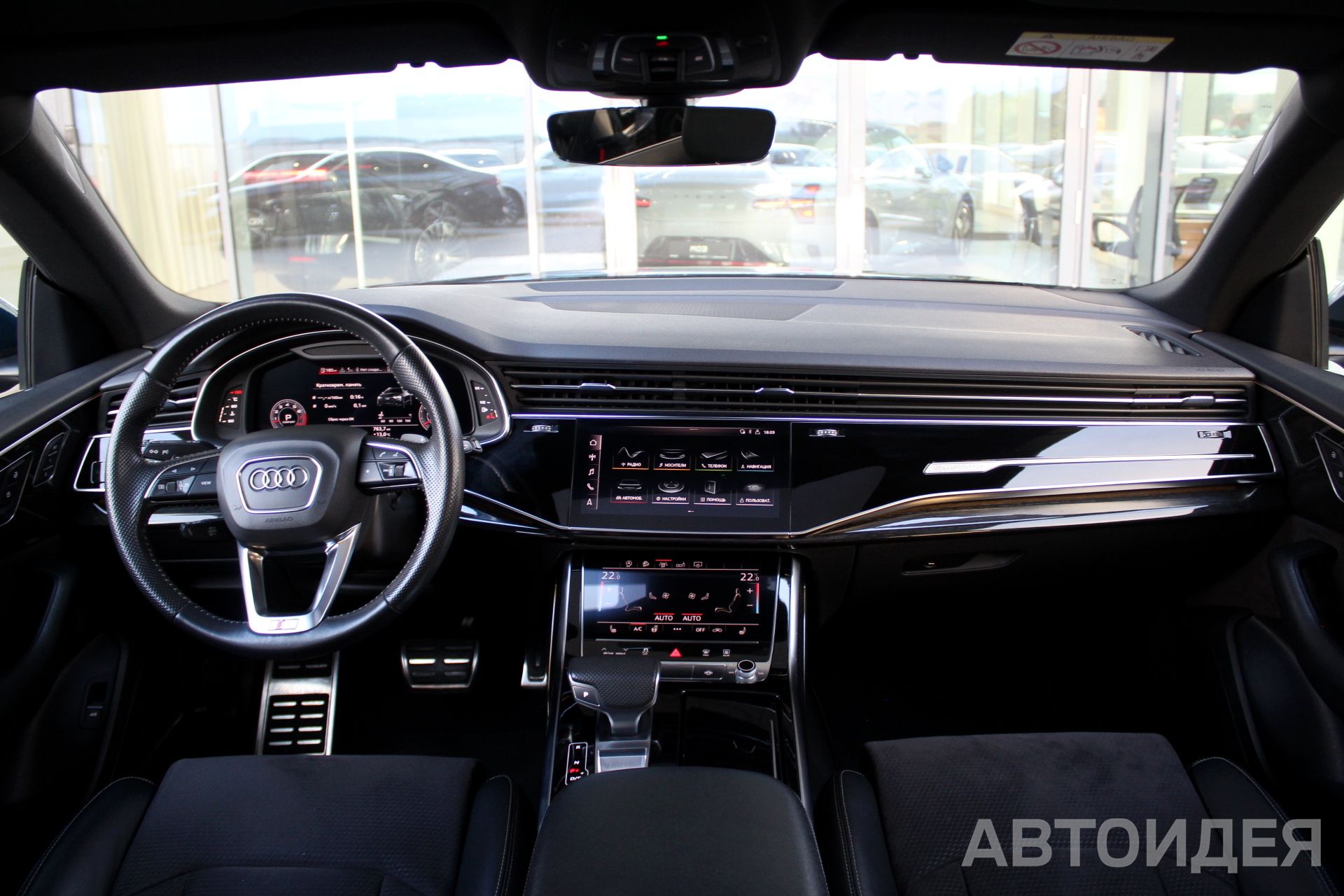 Audi Q8 55 TFSI  фото 8