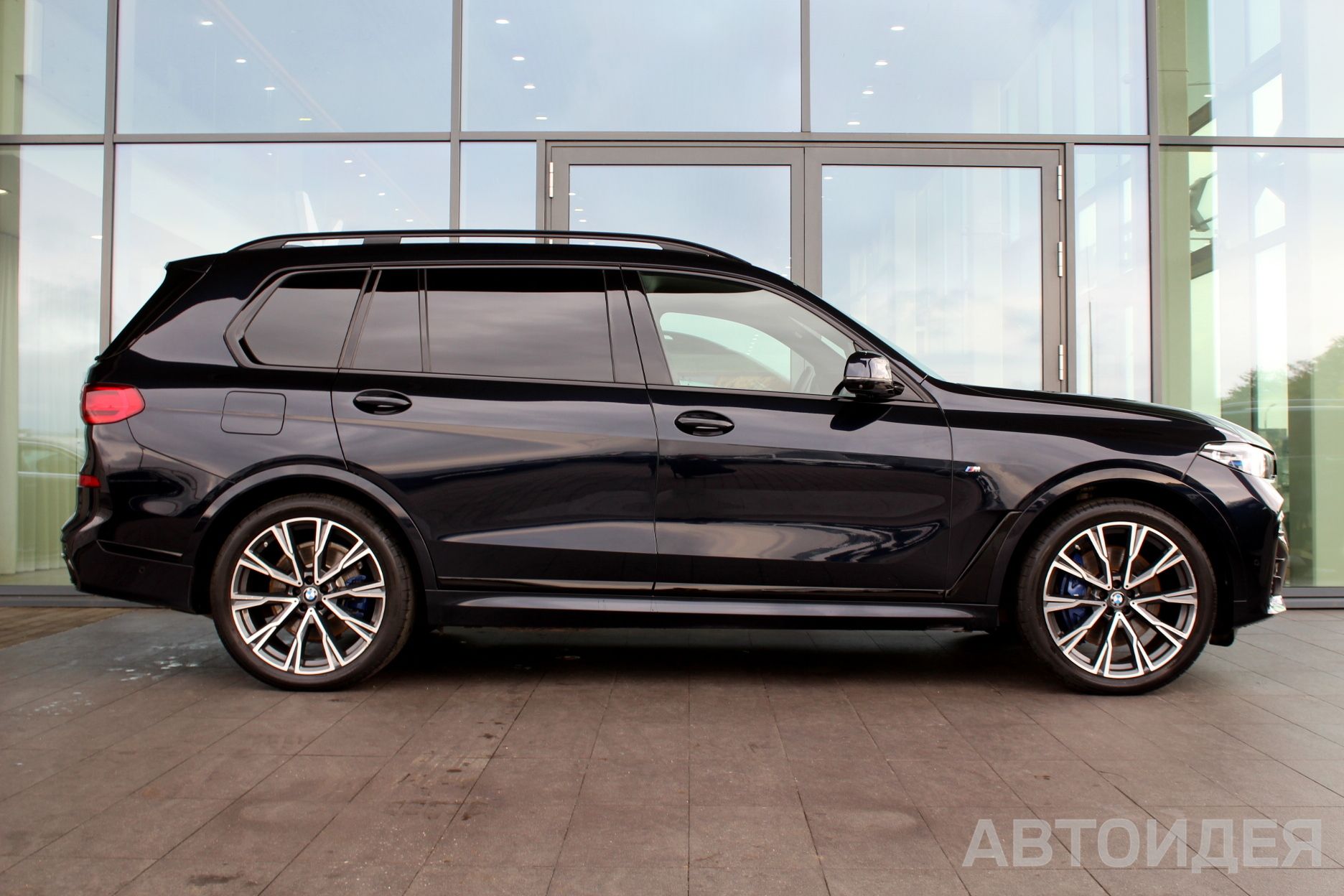 BMW X7 xDrive30d Черный Карбон металлик фото 3