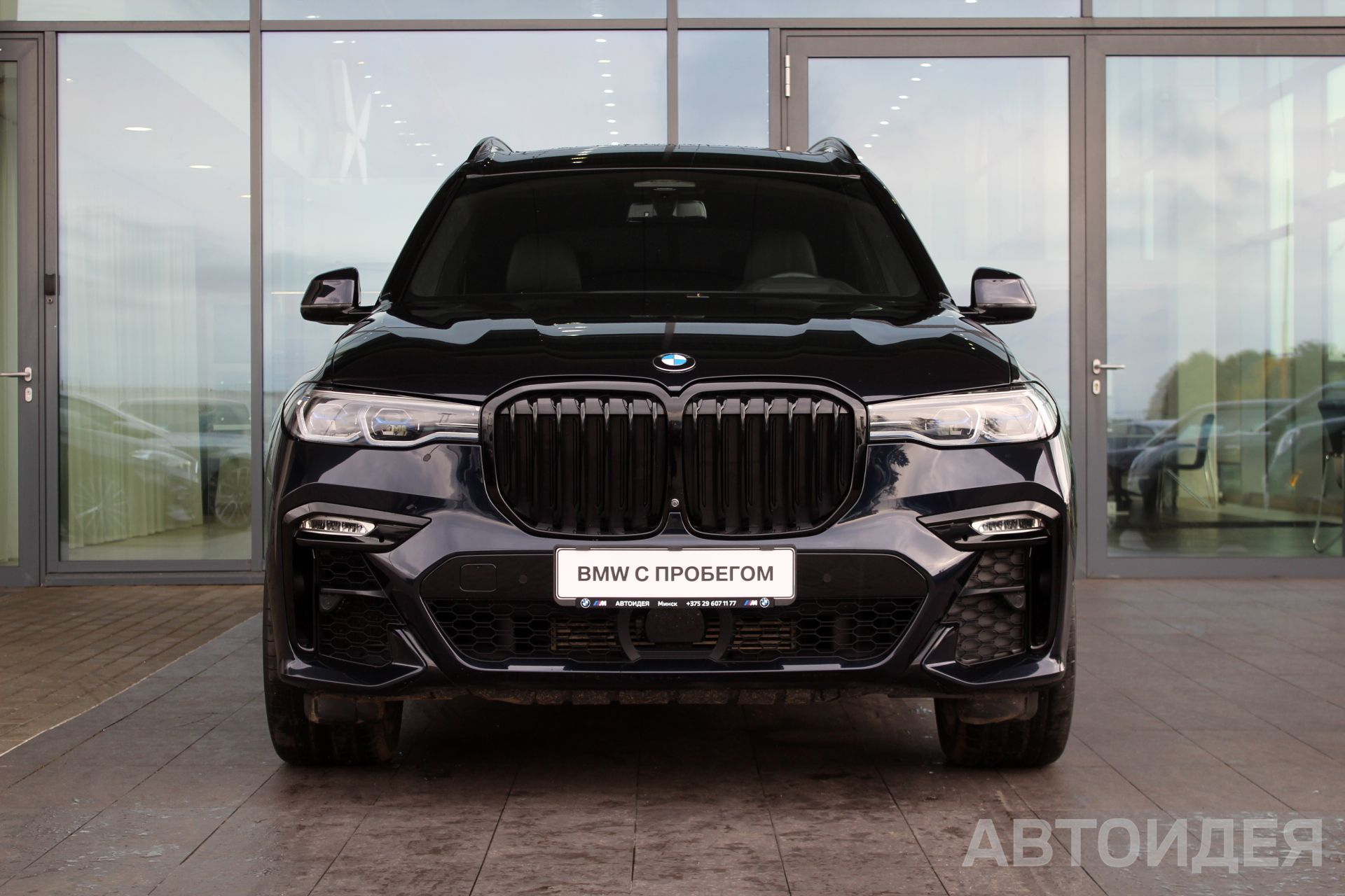 BMW X7 xDrive30d Черный Карбон металлик фото 4