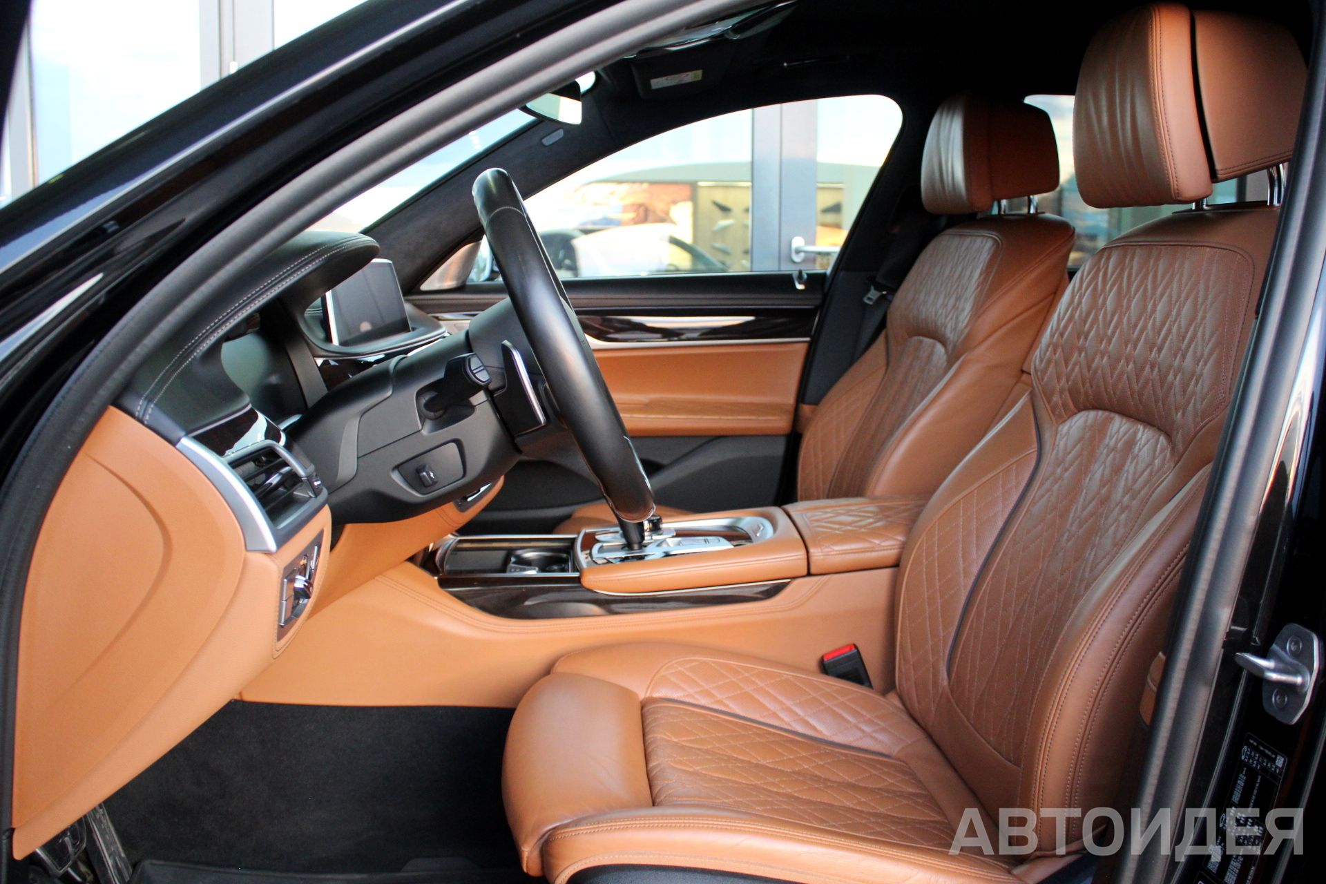 BMW 740Ld xDrive Sedan Черный Сапфир металлик фото 22