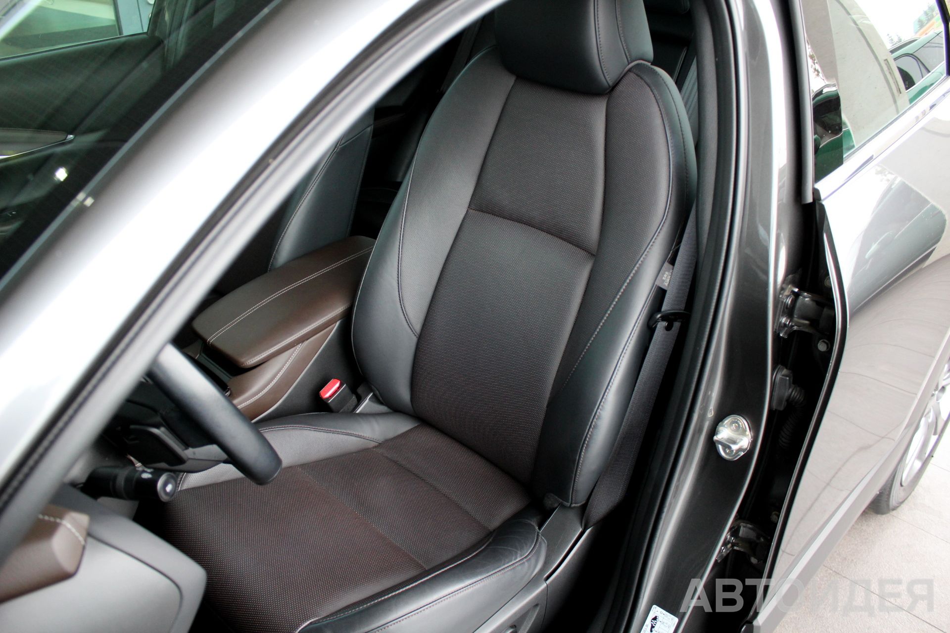 Mazda CX-30  фото 21
