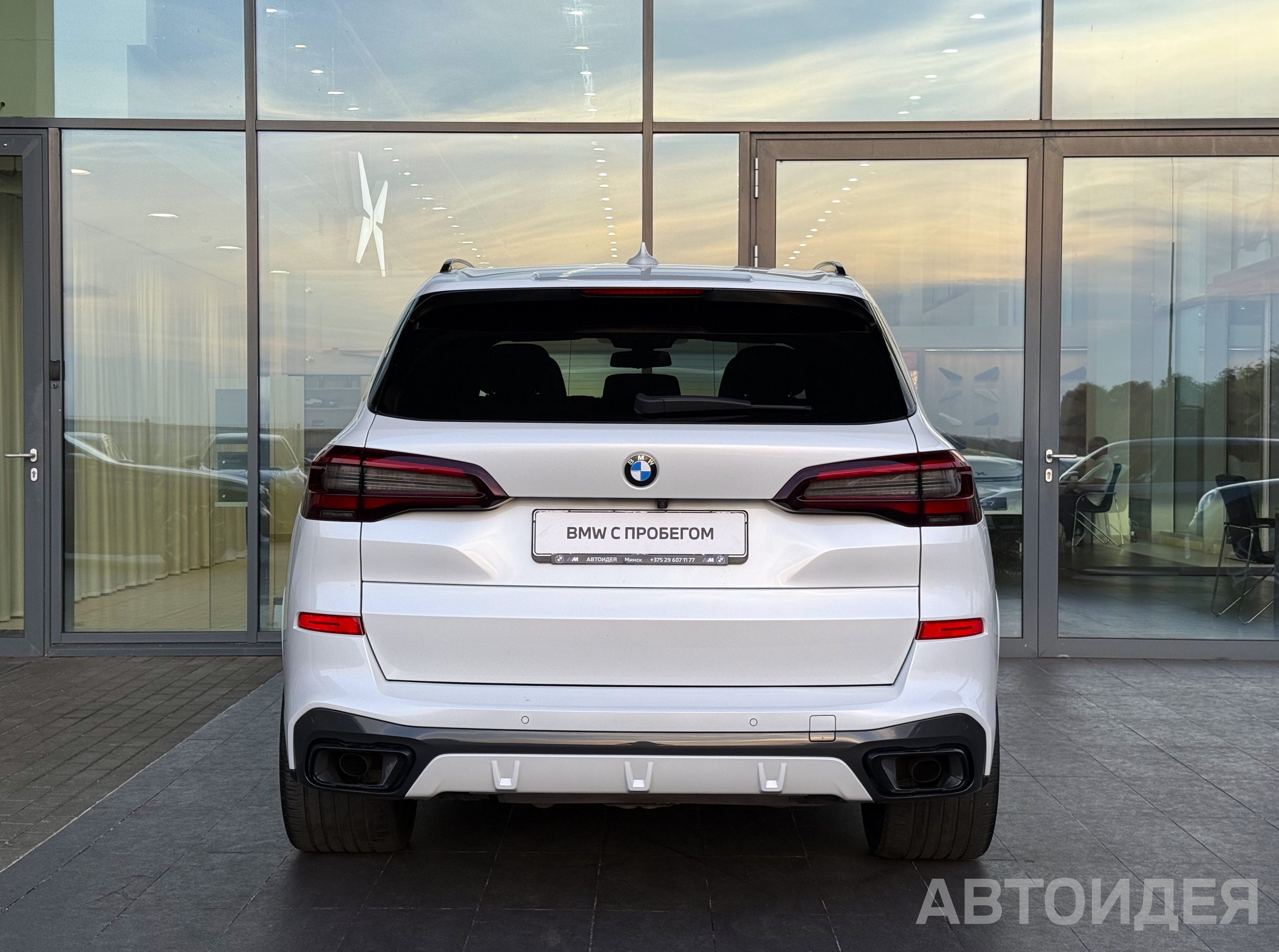 BMW X5 xDrive 30d Белый Минерал металлик фото 4