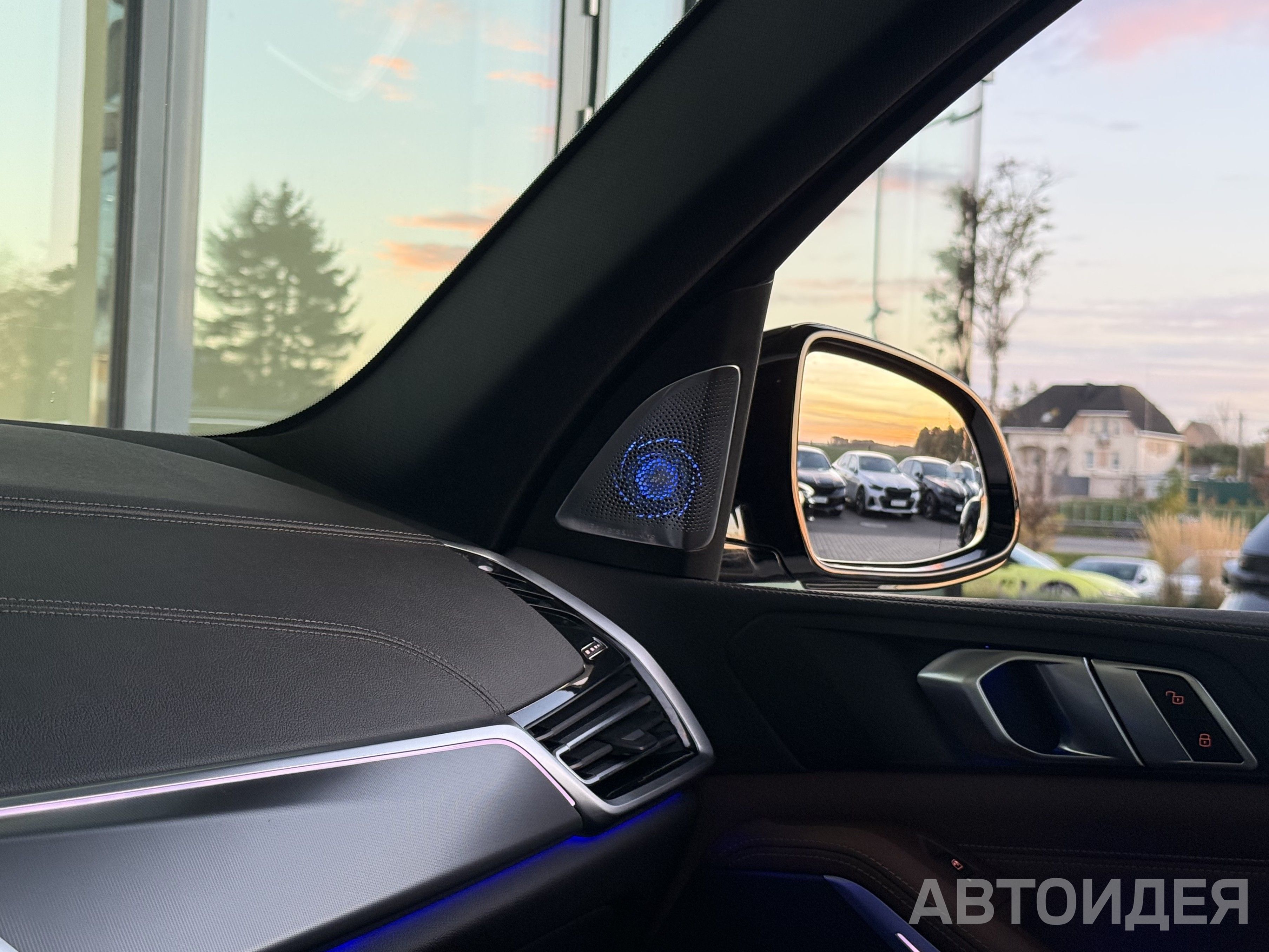 BMW X5 xDrive 30d Белый Минерал металлик фото 24